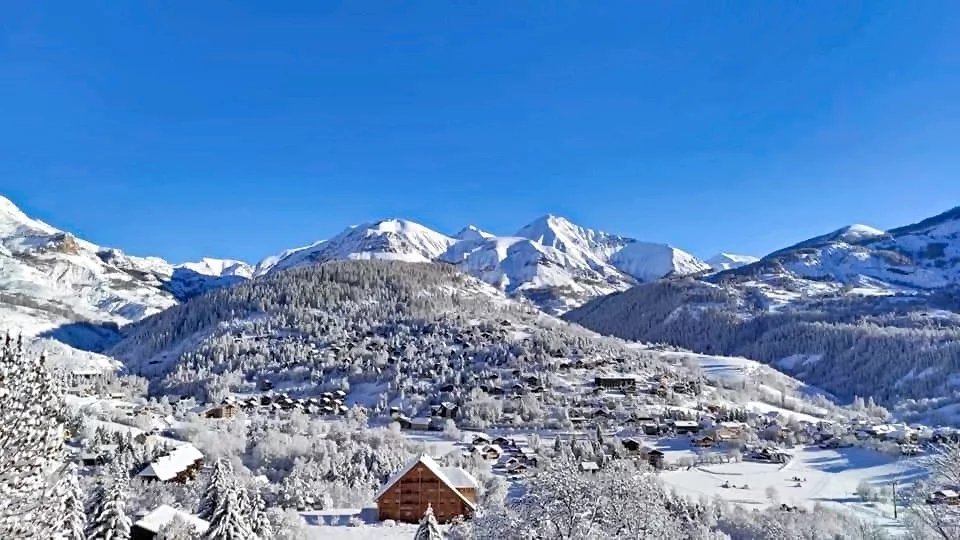Maison à vendre, 880m², Allos