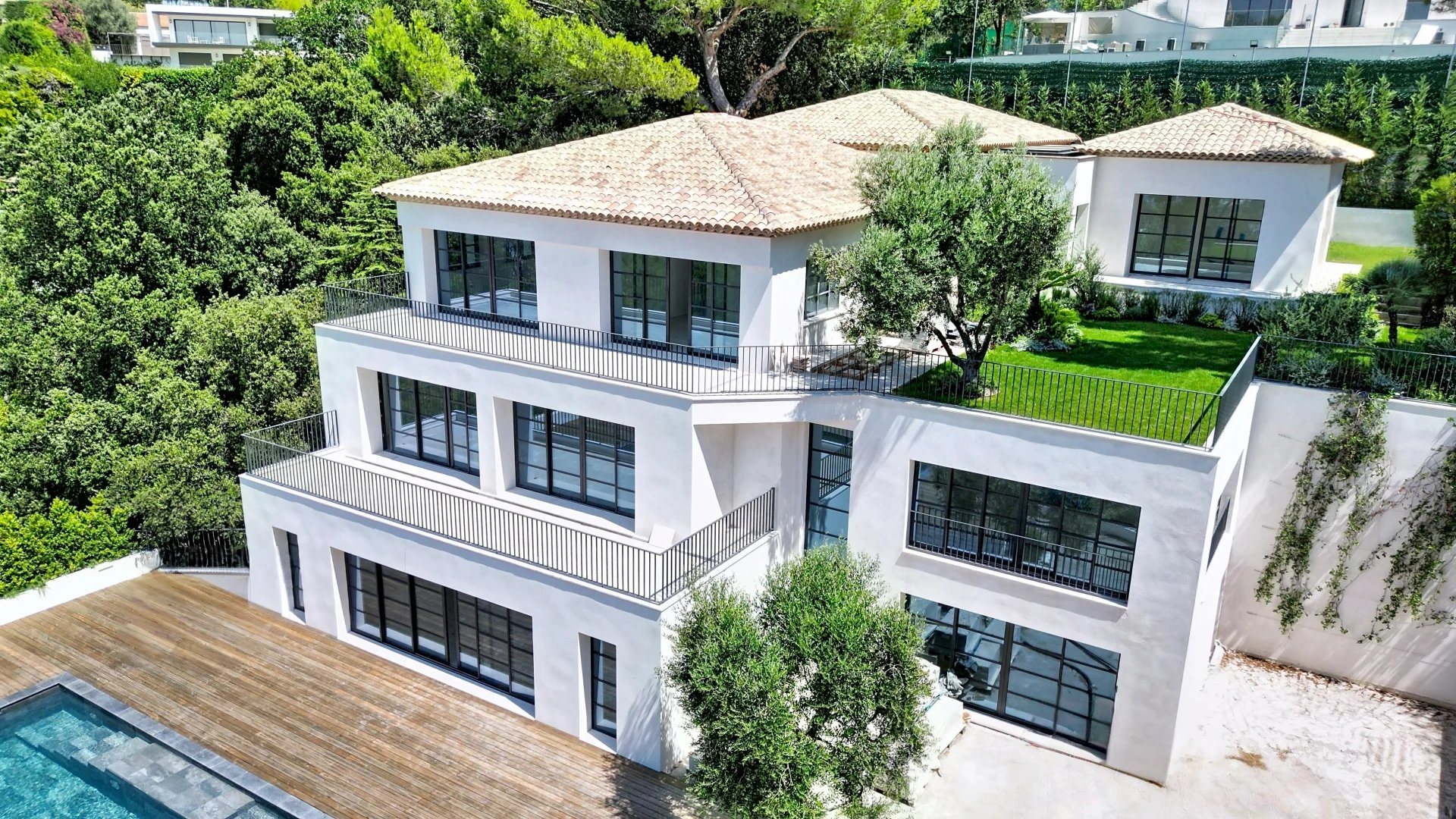 Villa For Sale - Cannes Californie With Sea View