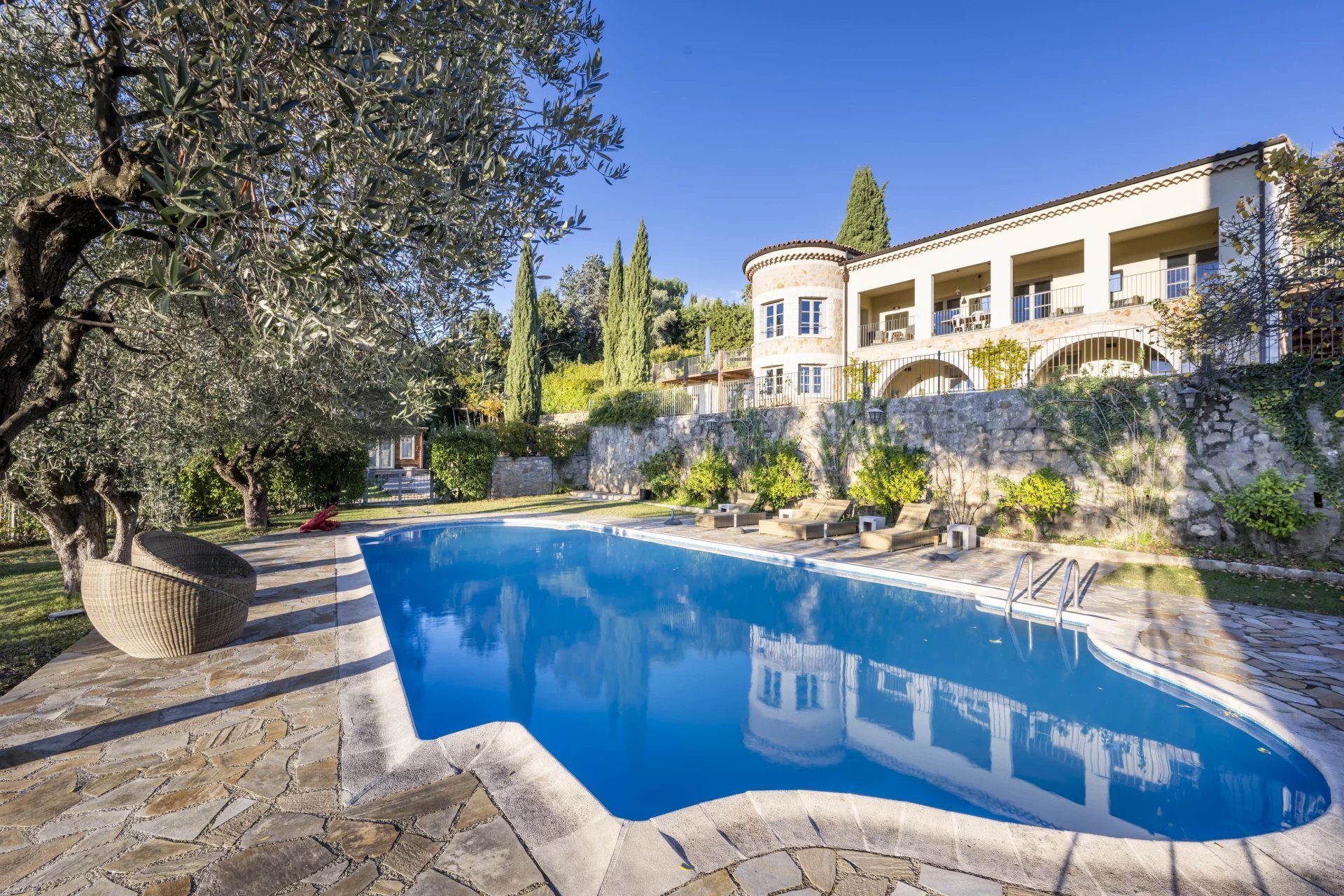 Maison à vendre, 409m², Grasse