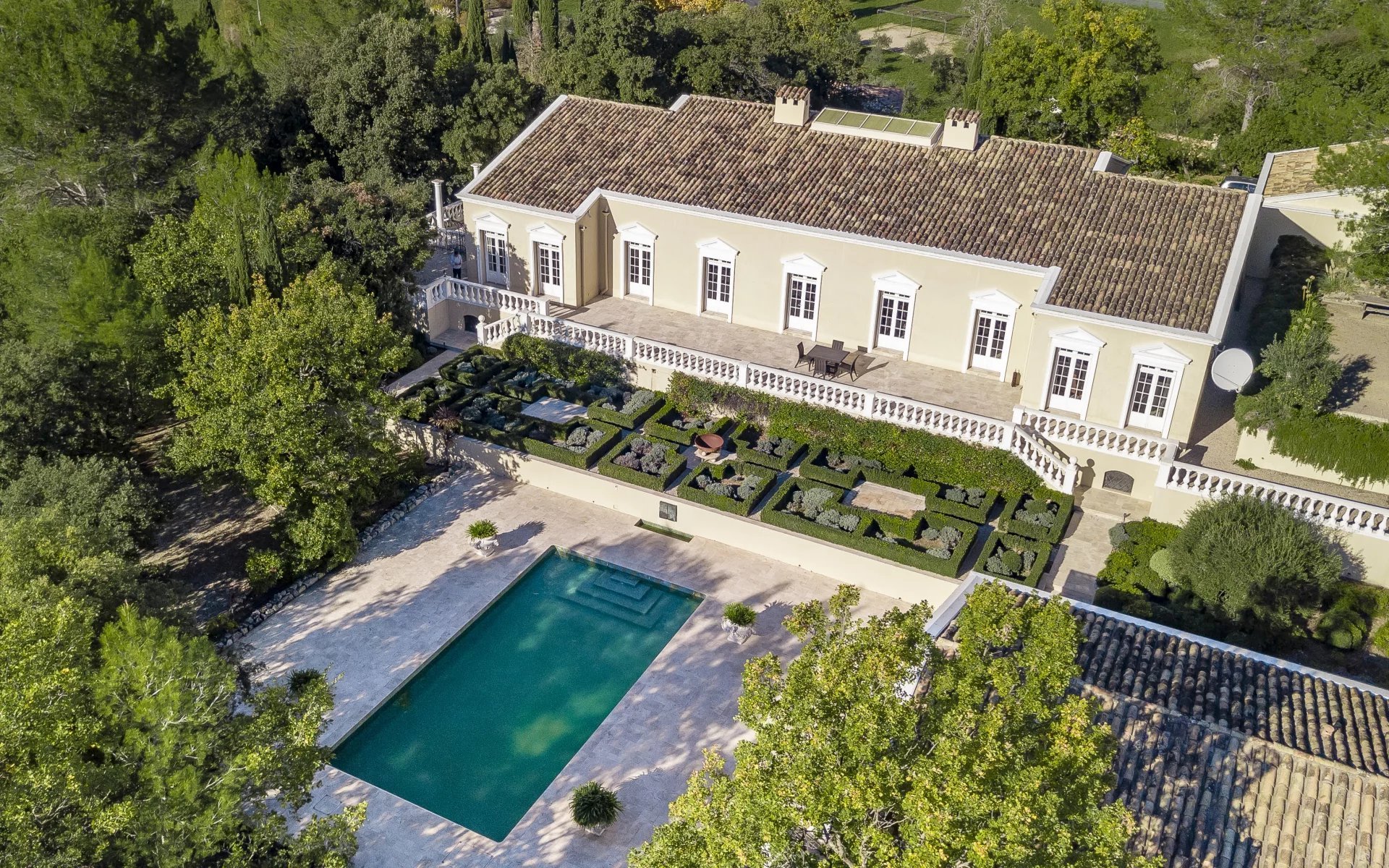 Maison à vendre, 429m², Callas