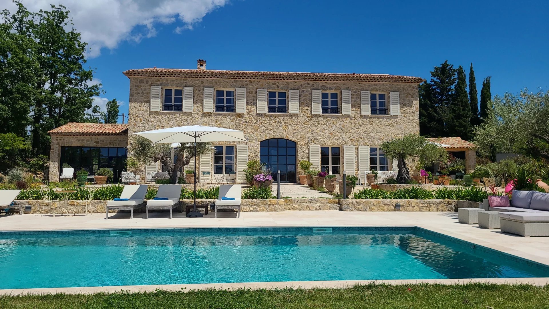 Maison à vendre, 328m², Tourrettes