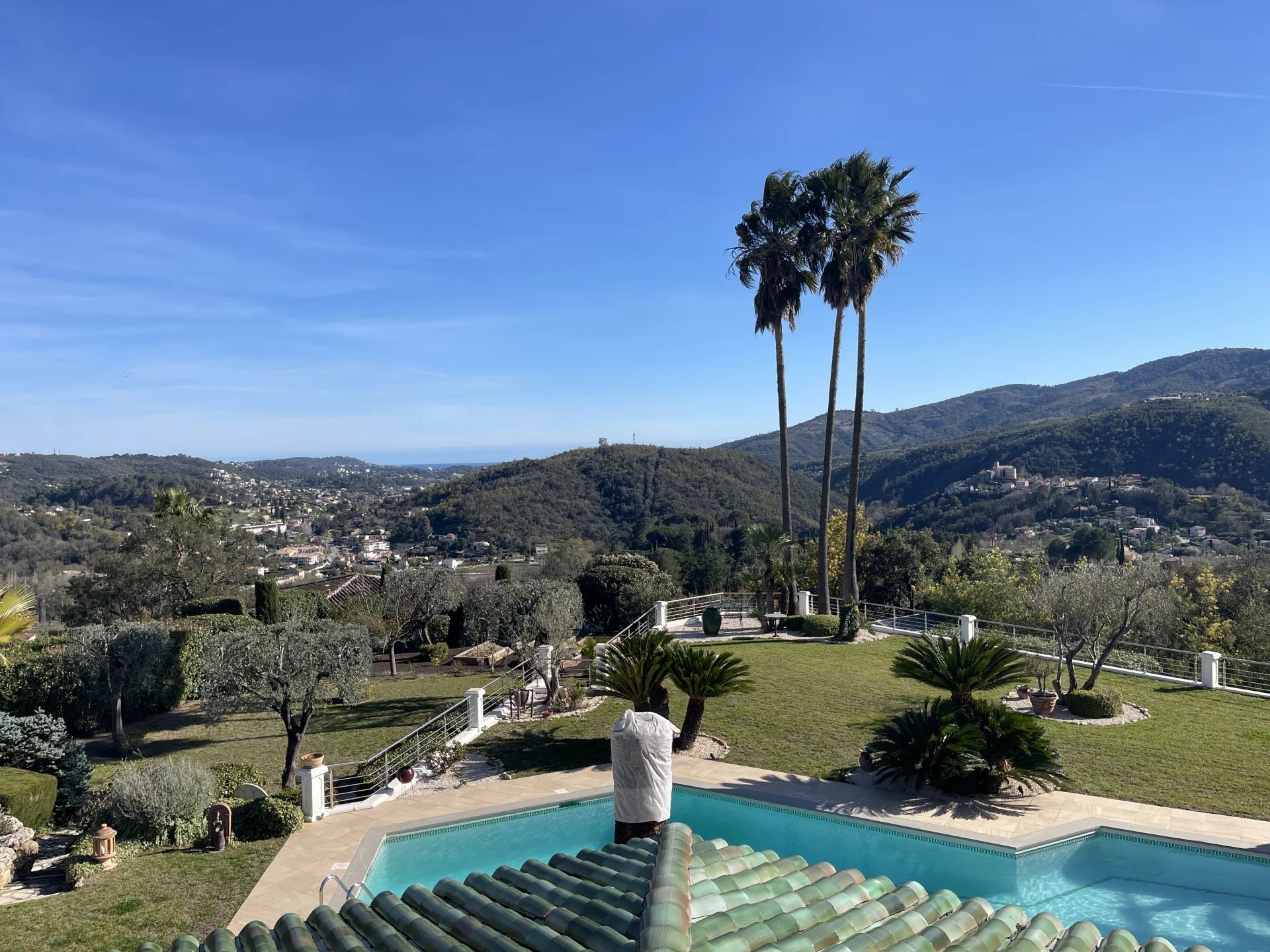 Maison à vendre, 256m², Auribeau-sur-Siagne