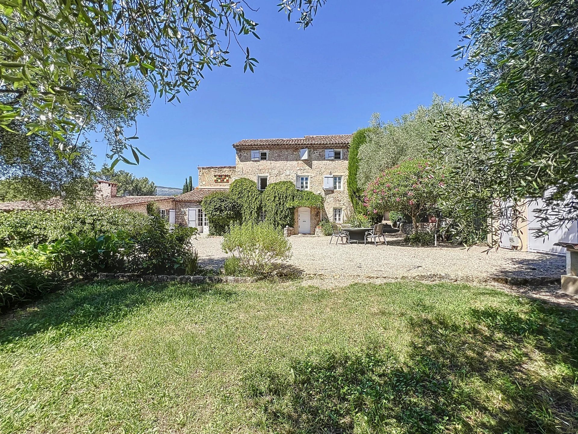 Maison à vendre, 360m², Grasse