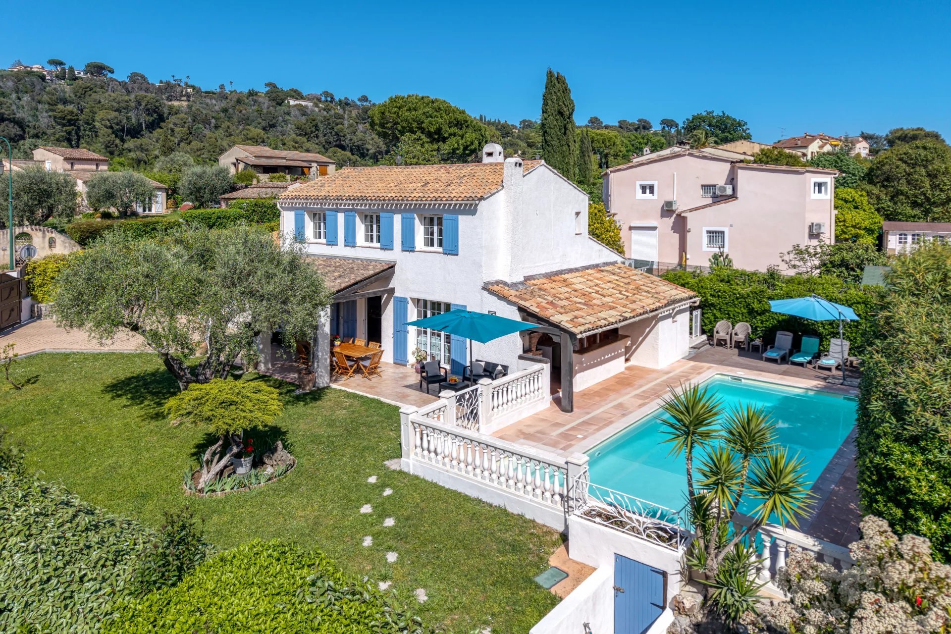 Maison à vendre, 127m², La Roquette-sur-Siagne