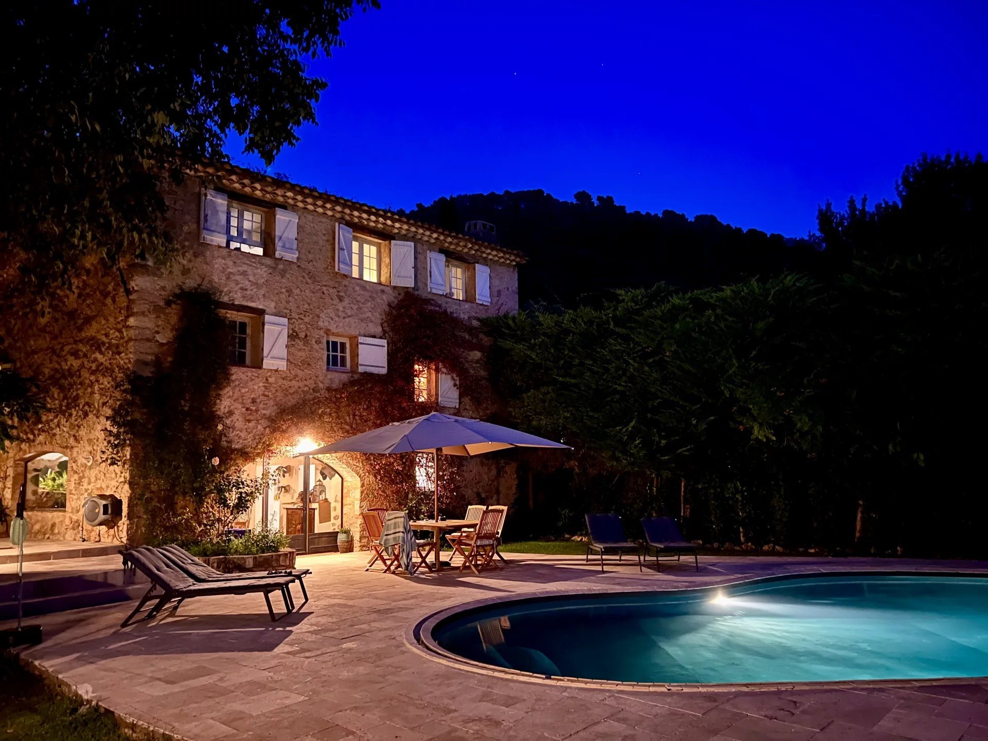 Maison à vendre, 280m², Cabris