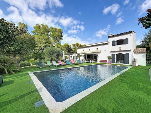 Maison 7 pièces 184 m² · à Mougins · 184 m² · 1 550 000 €