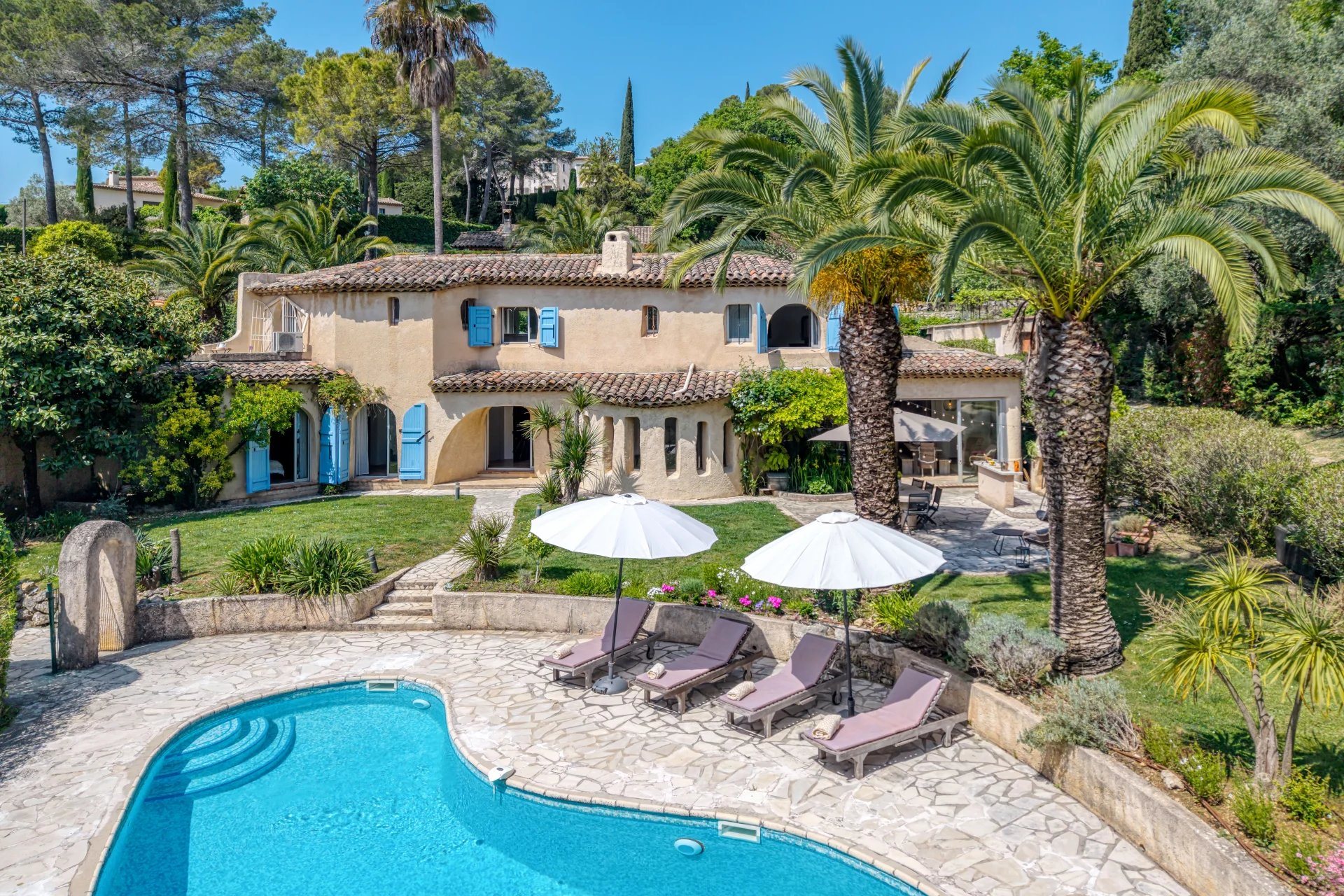 Maison à vendre, 220m², Valbonne