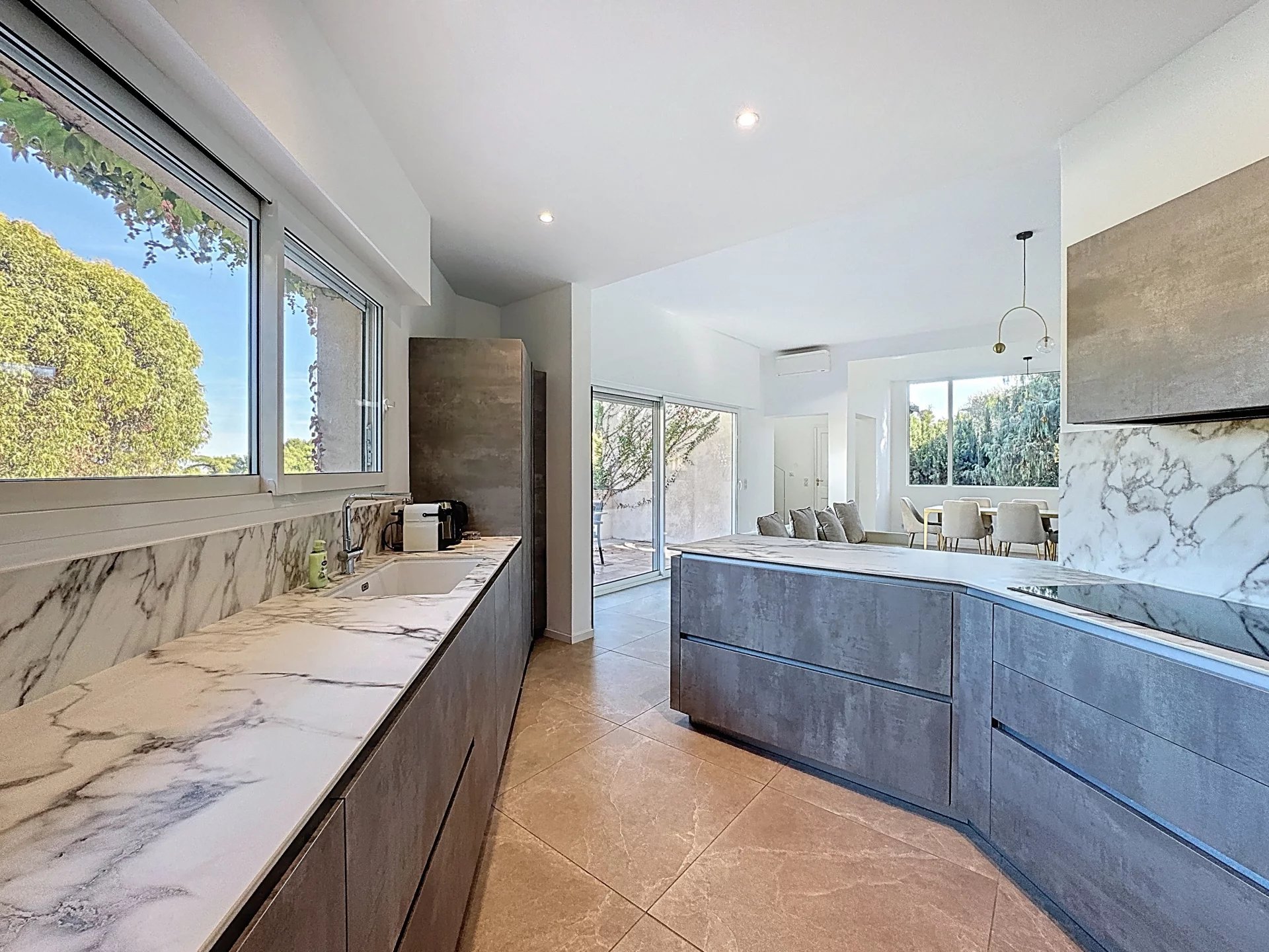 Maison à vendre, 400m², Vallauris