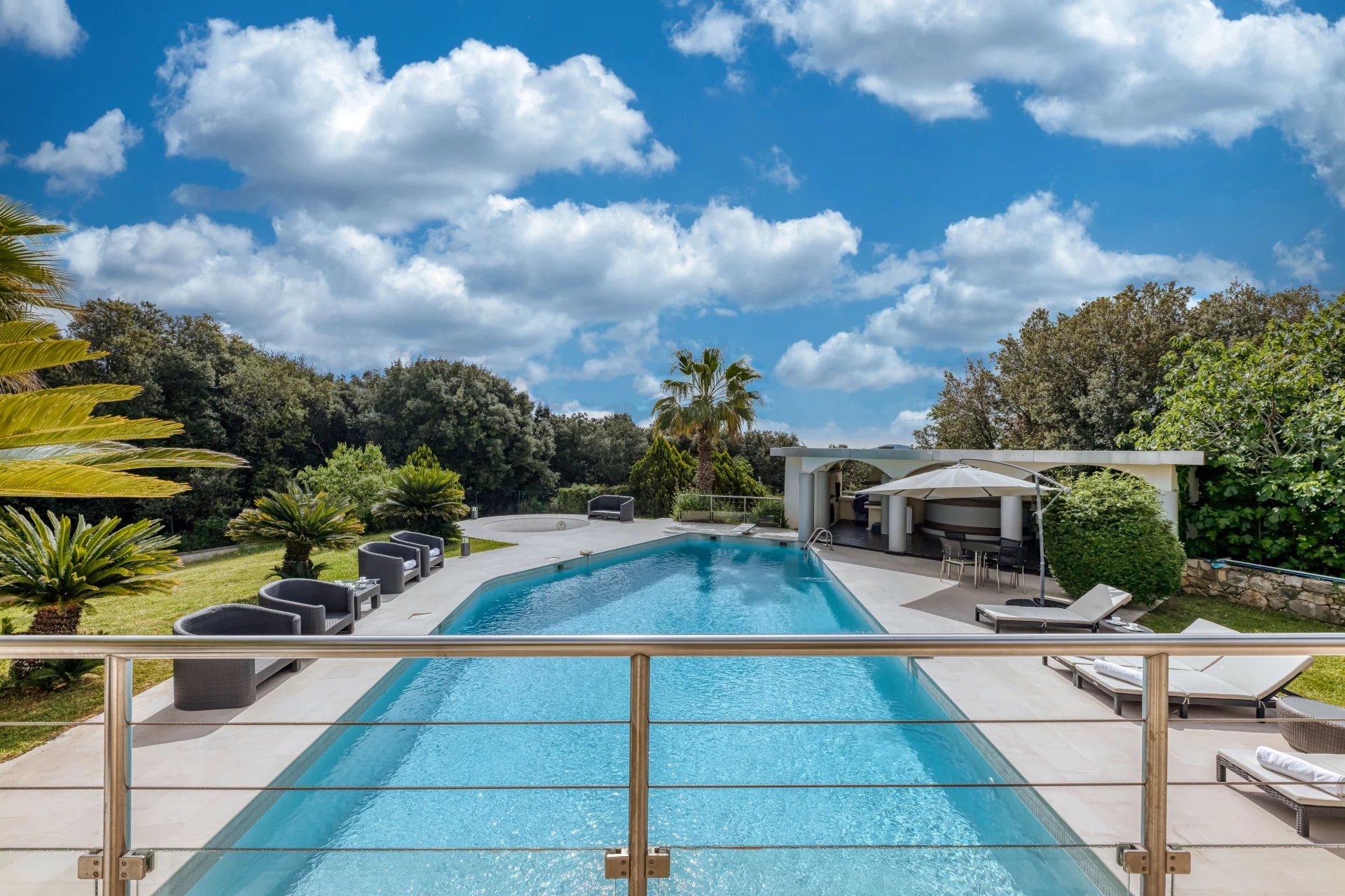 Maison à vendre, 630m², Valbonne