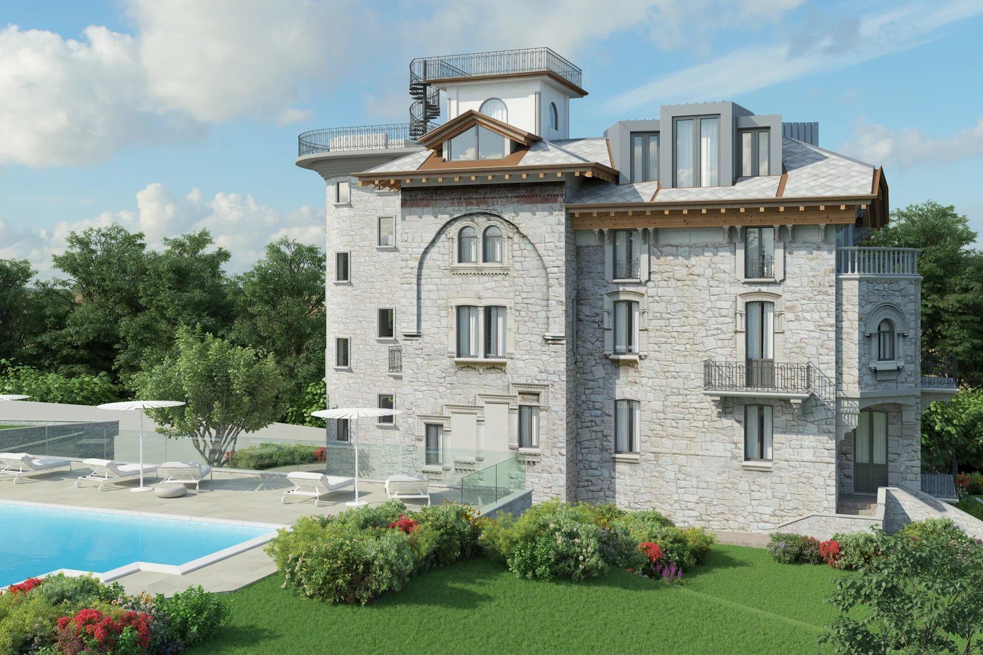 Prestigious period villa for sale in Baveno in need of renovation