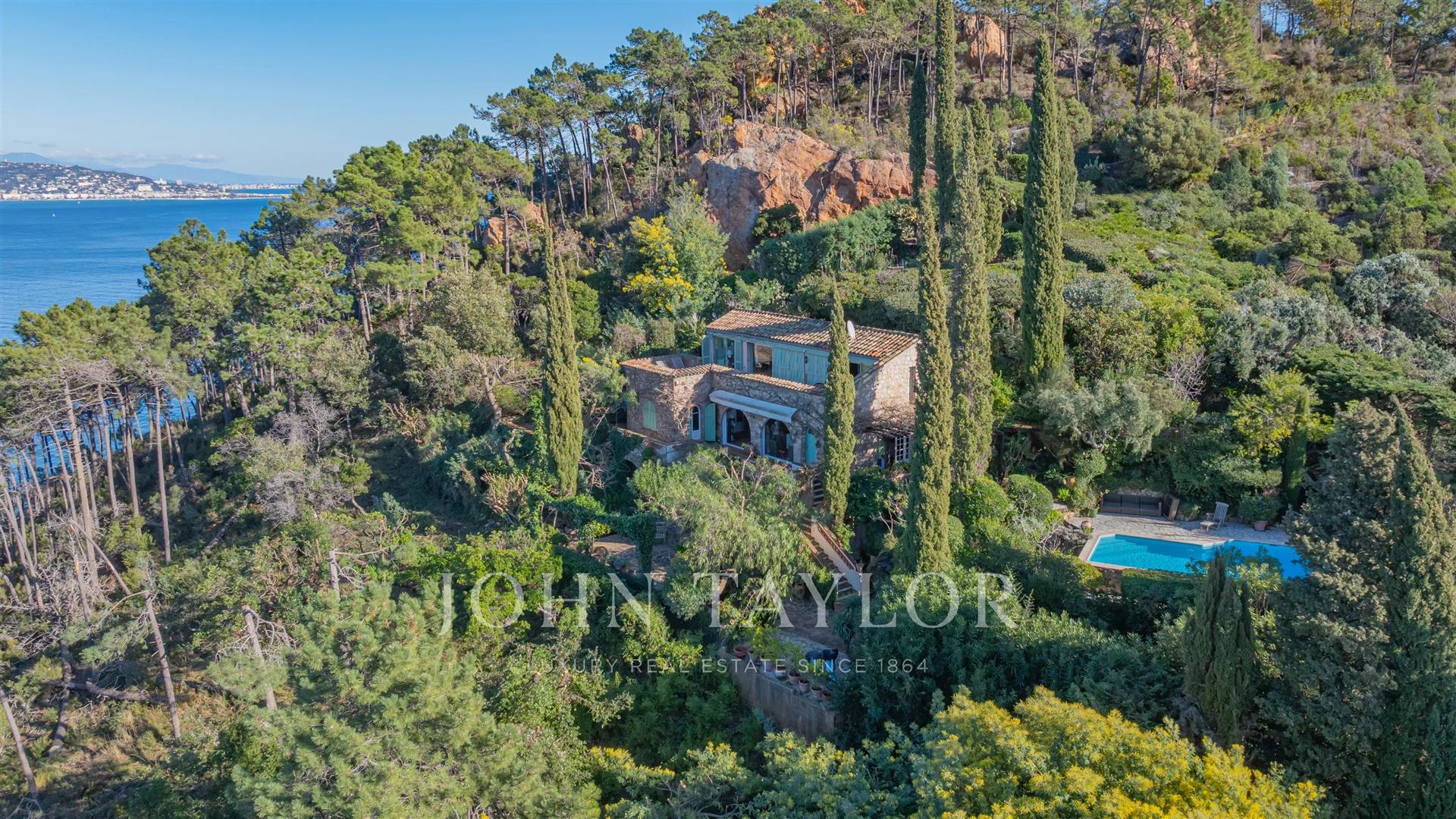 Maison à vendre, 180m², Théoule-sur-Mer