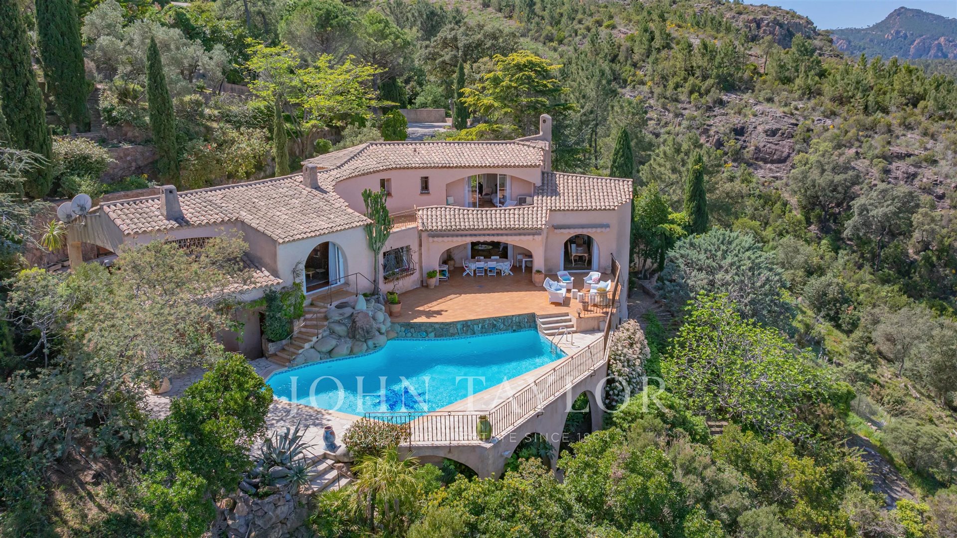 Maison à vendre, 315m², Théoule-sur-Mer