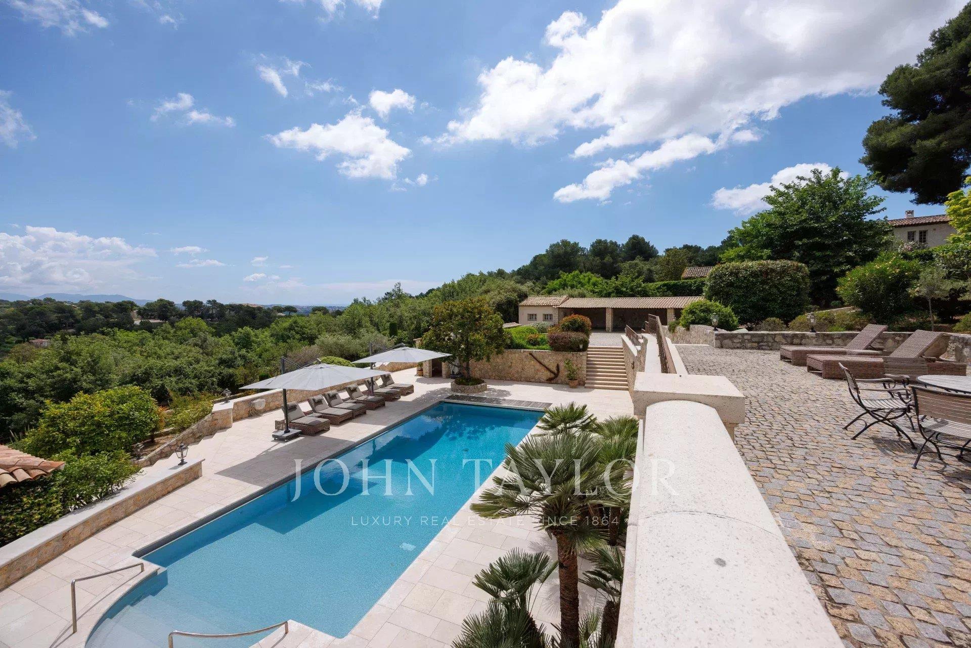 Maison à vendre, 437m², La Colle-sur-Loup