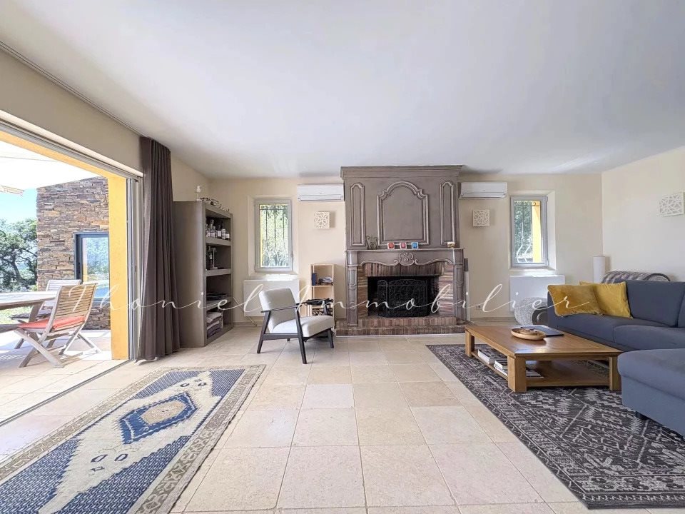 Maison à vendre, 230m², La Garde-Freinet