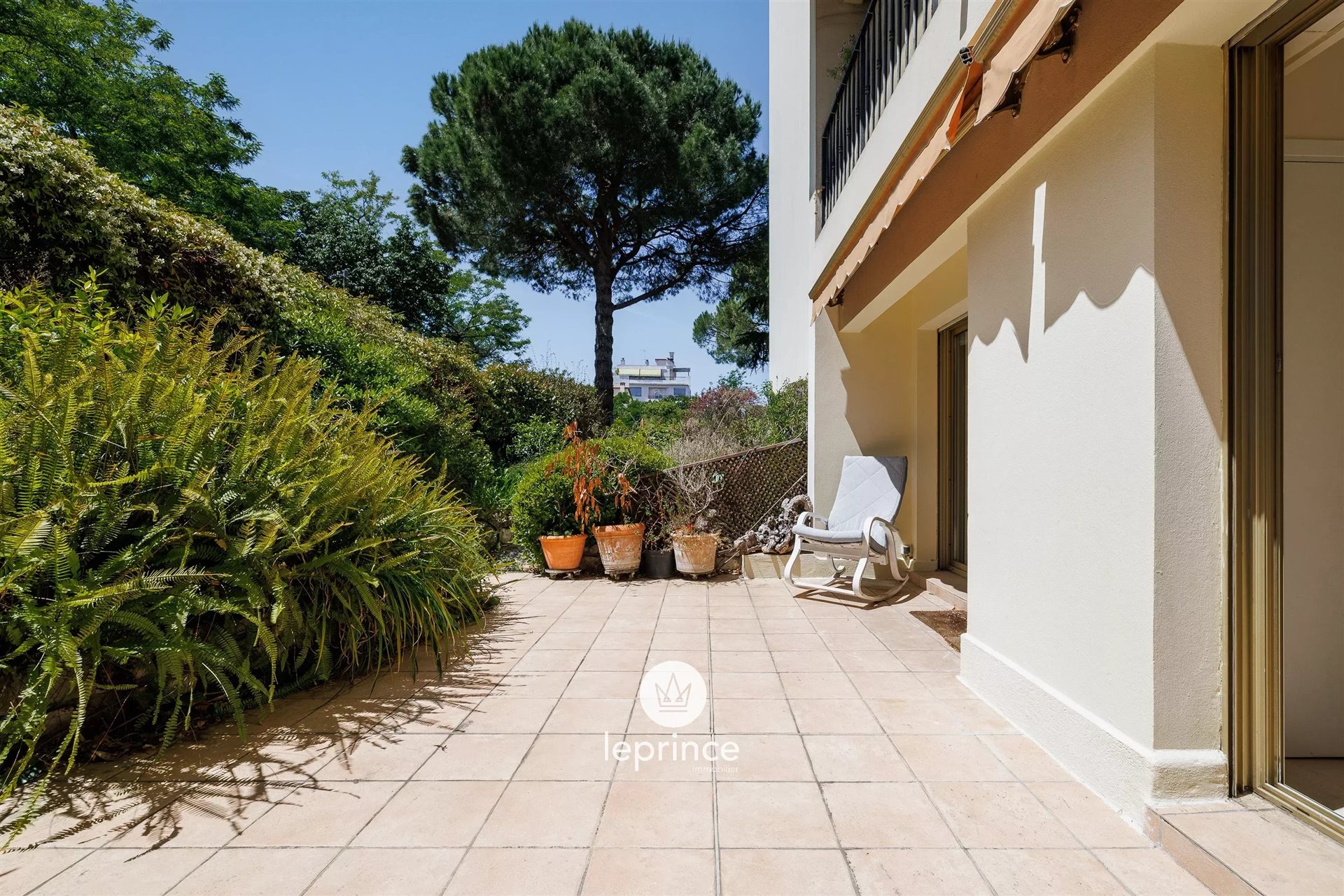 Nice Cimiez - 2-Bedroom Apartment Garden Level - Garage