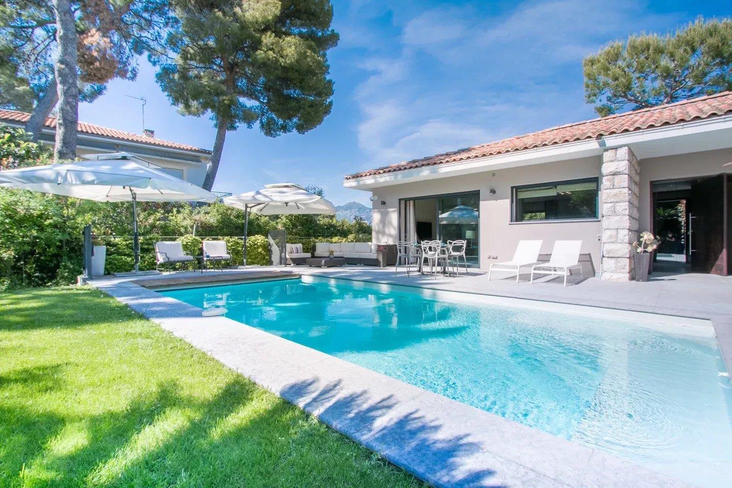 Maison à vendre, 200m², Roquebrune-Cap-Martin