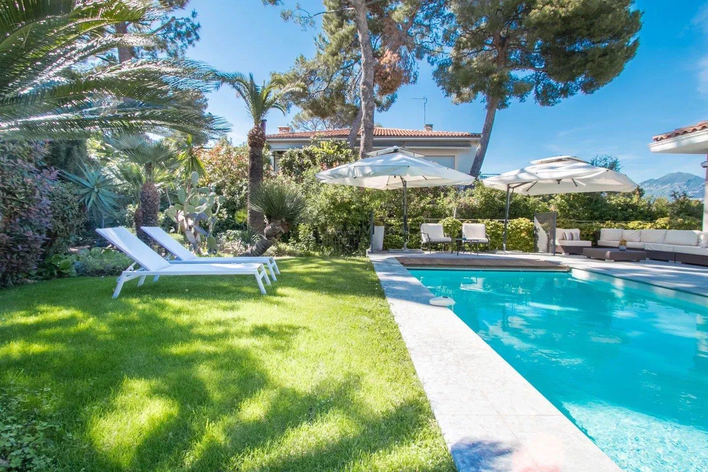 Maison à vendre, 200m², Roquebrune-Cap-Martin