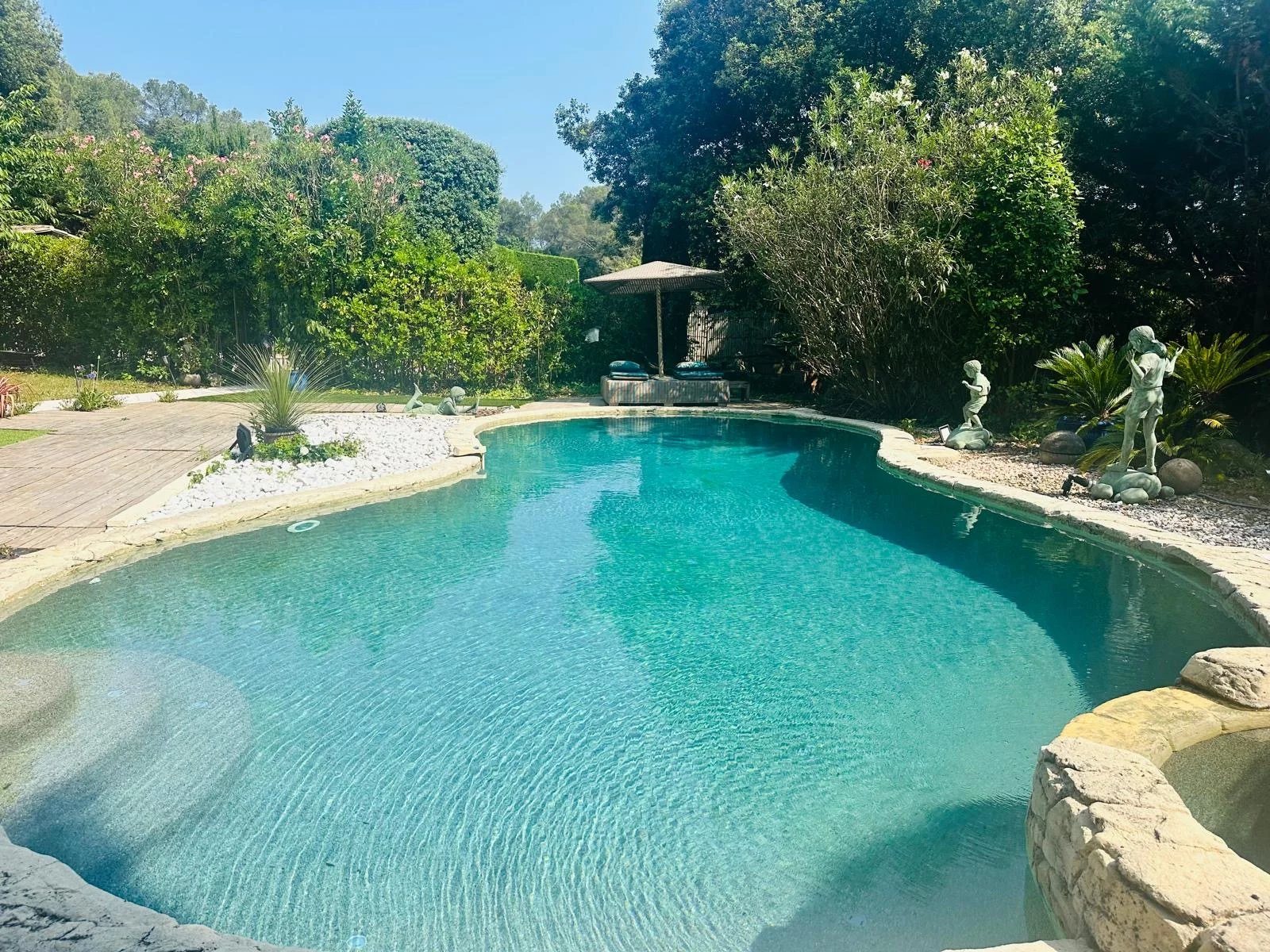 Maison à vendre, 259m², Roquefort-les-Pins