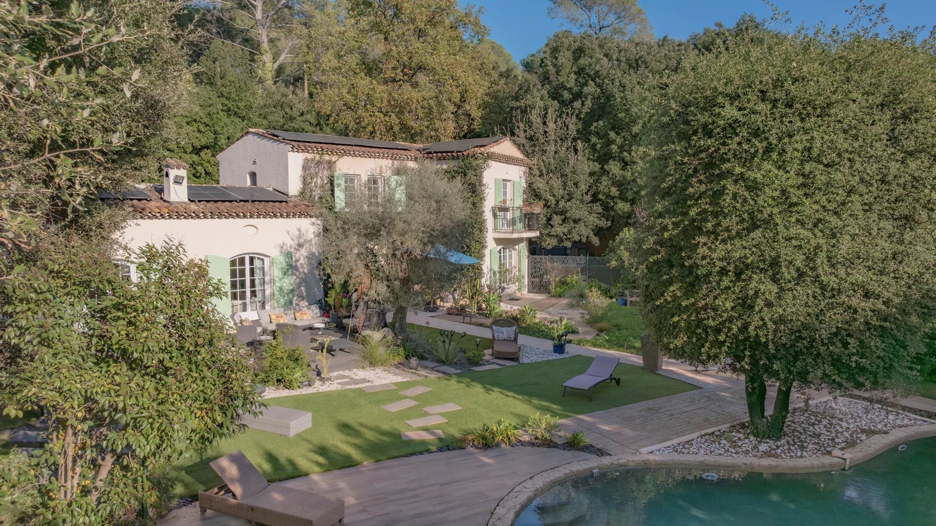 Maison à vendre, 259m², Roquefort-les-Pins