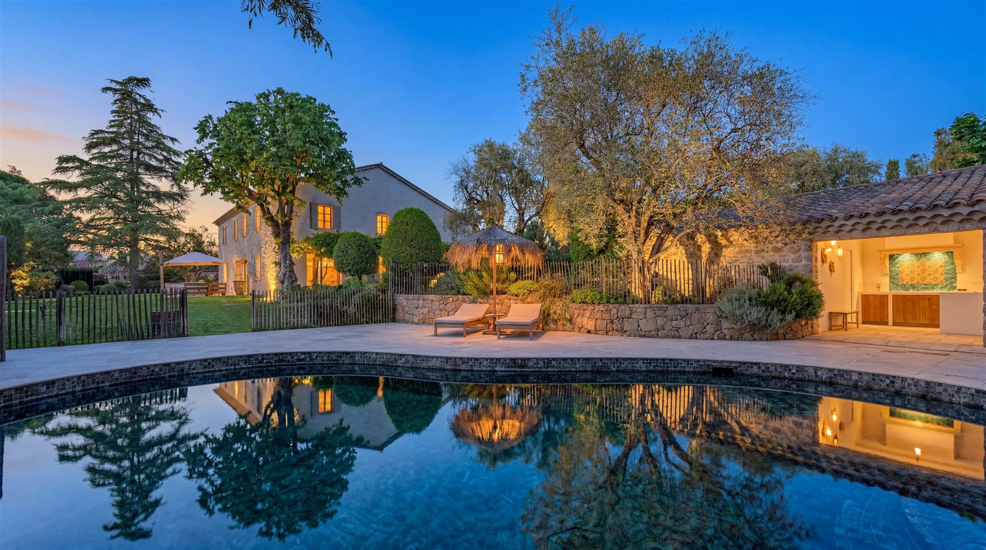 Maison à vendre, 385m², Mougins