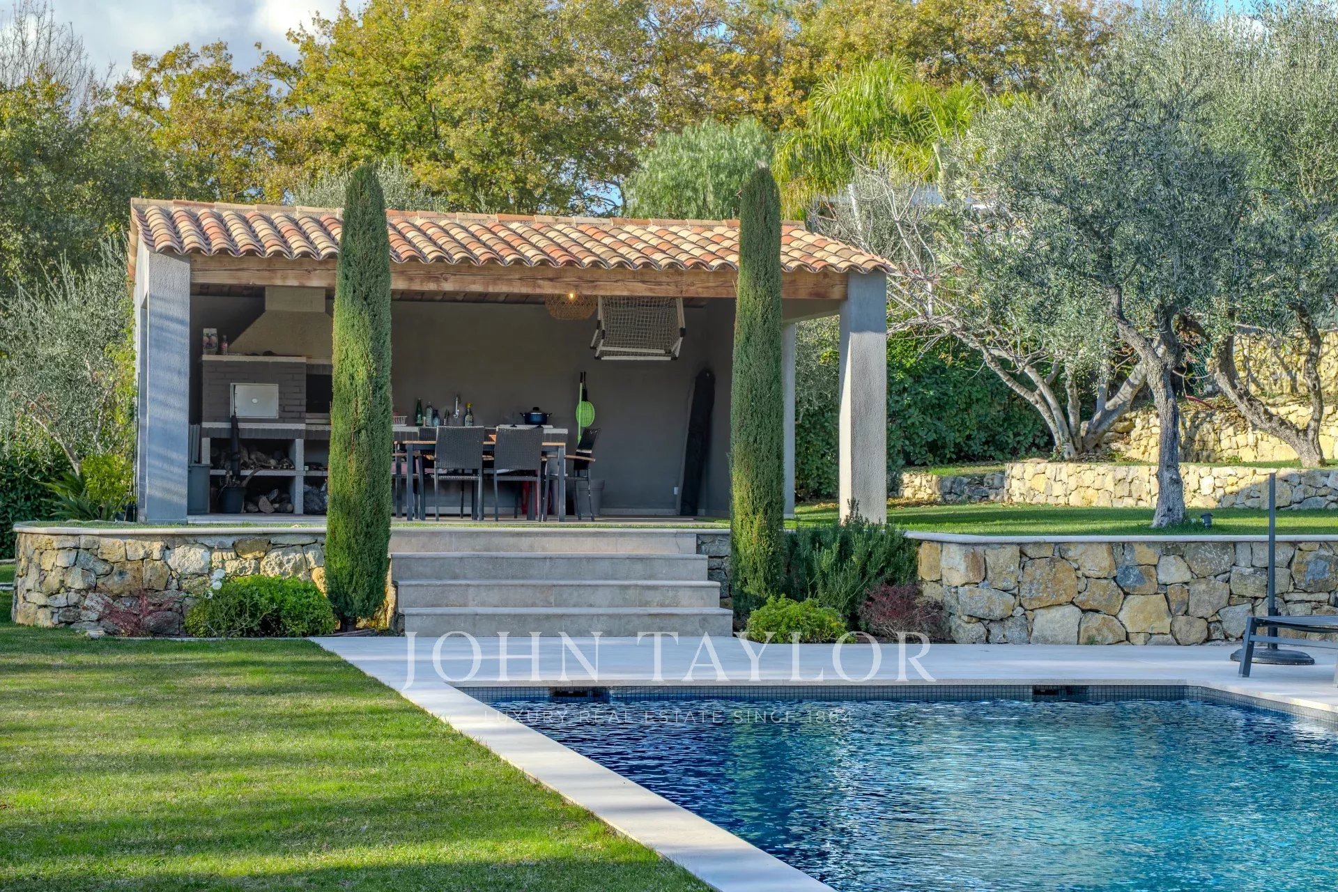 Maison à vendre, 195m², Le Rouret