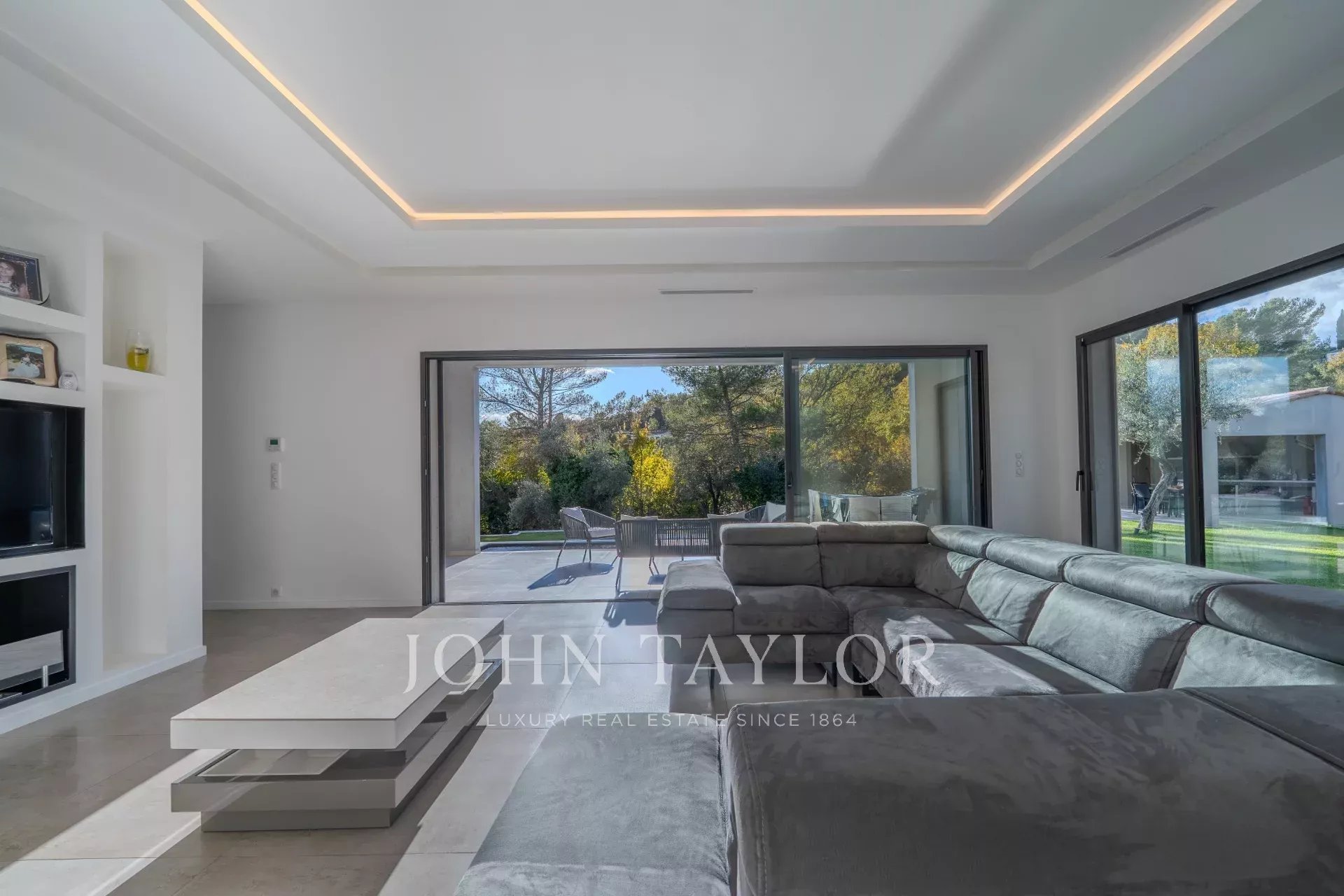 Maison à vendre, 195m², Le Rouret
