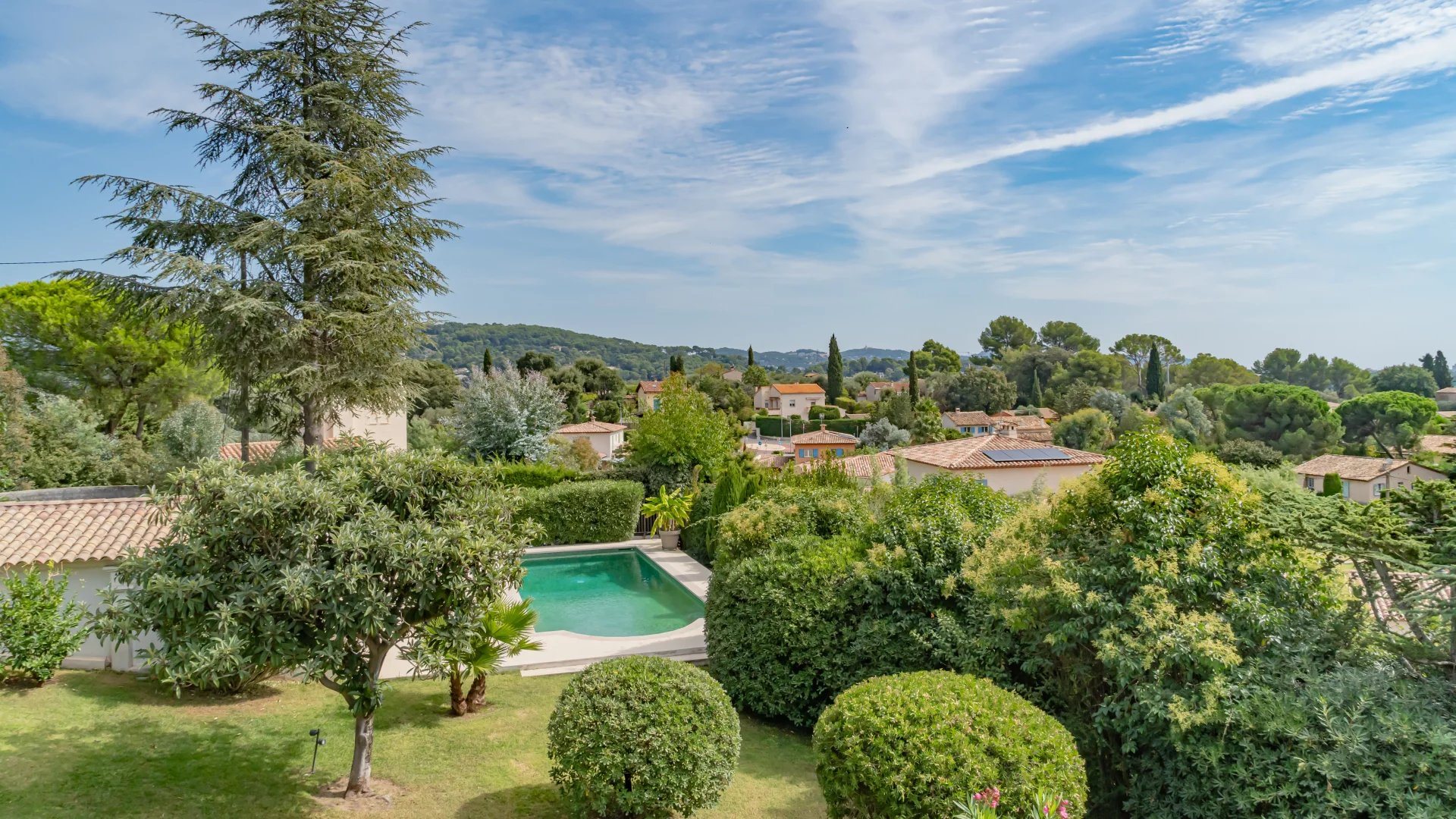 Maison à vendre, 258m², La Roquette-sur-Siagne
