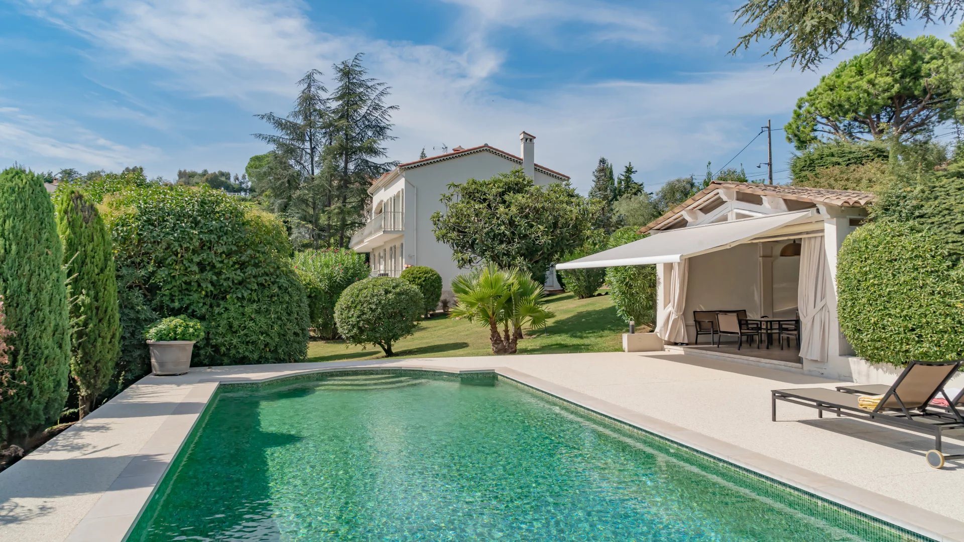 Maison à vendre, 258m², La Roquette-sur-Siagne