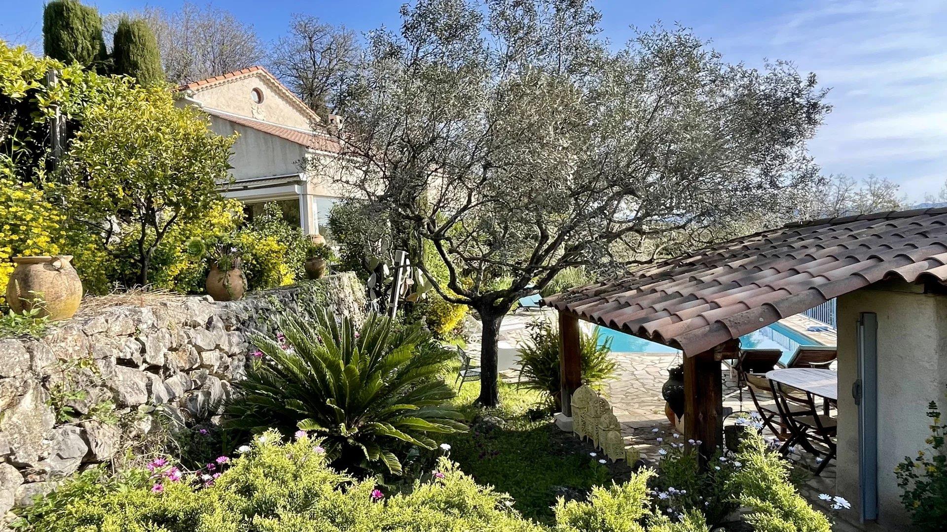 Maison à vendre, 200m², La Gaude