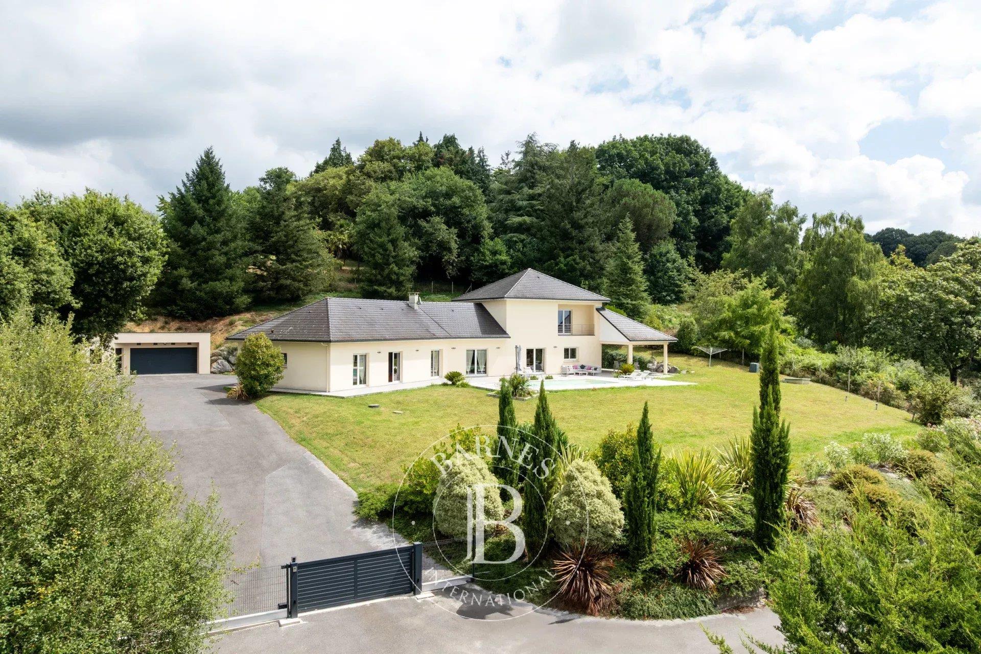 Maison à vendre, 253m², Pau