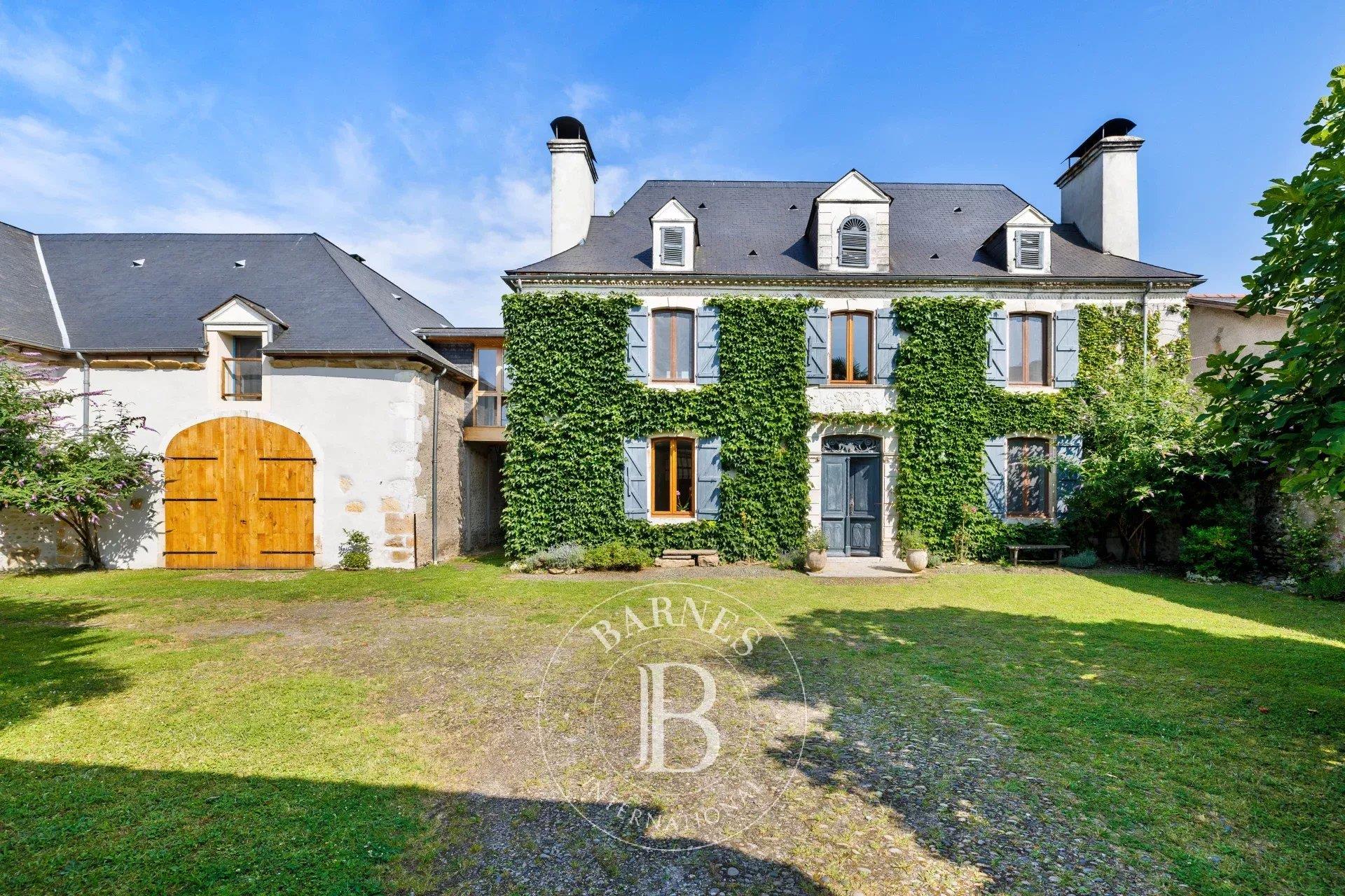 Maison à vendre, 377m², Pau