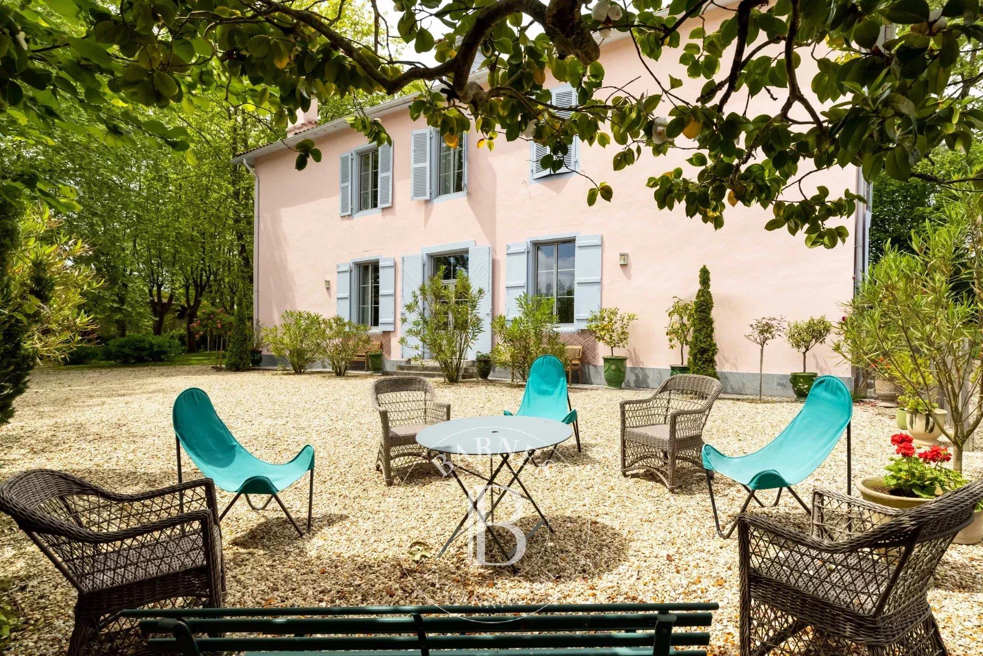 Maison à vendre, 600m², Saint-Pierre-d'Irube