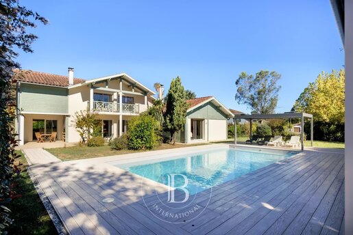 Maison 9 pièces 250 m² · à Soustons · 250 m² · 1 220 000 €