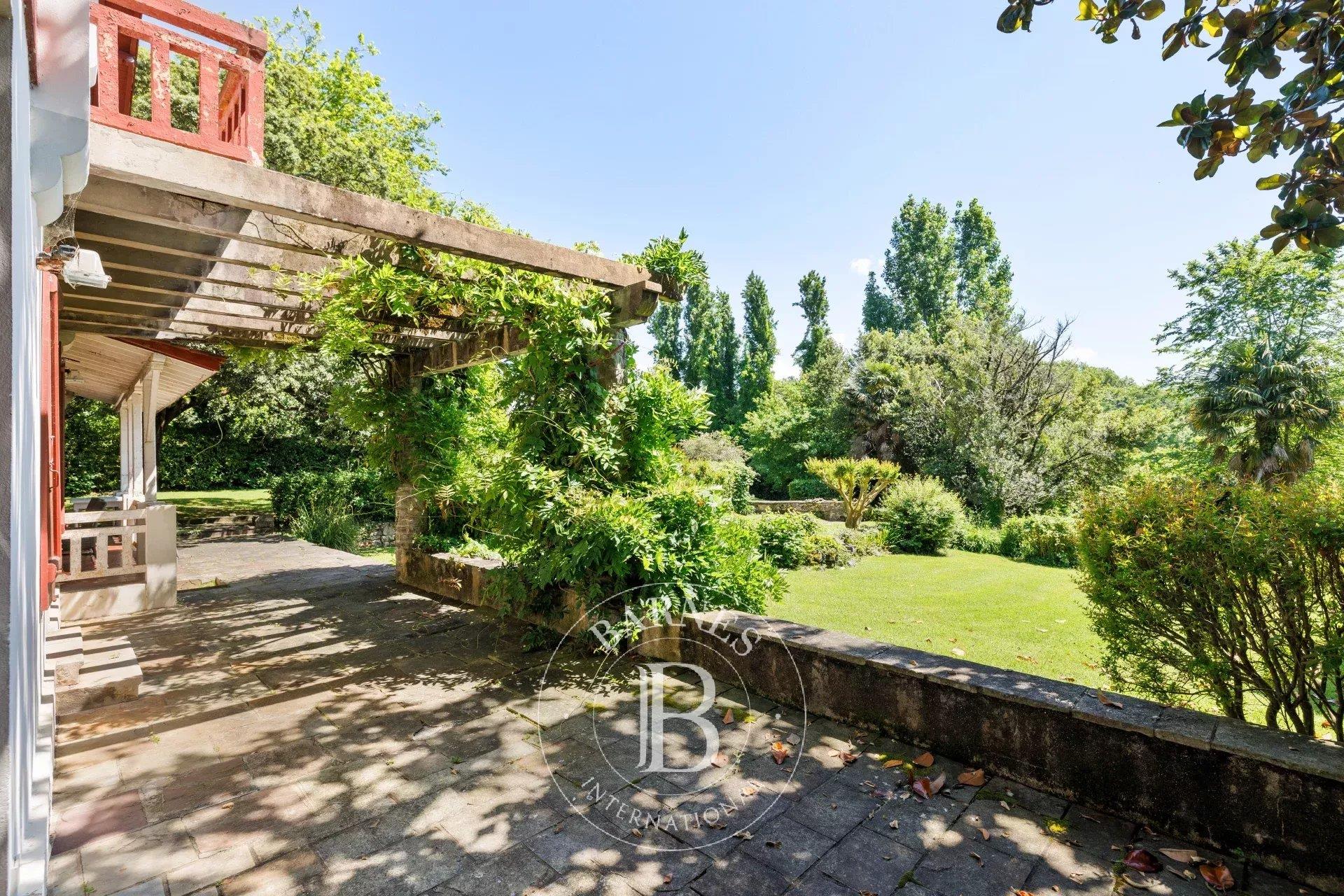 Maison à vendre, 500m², Saint-Jean-de-Luz