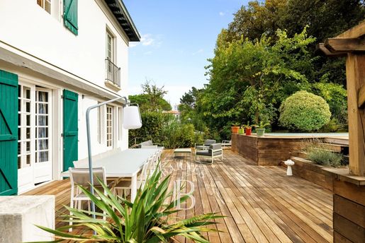 Maison 6 pièces 370 m² · à Bayonne · 370 m² · 1 565 000 €