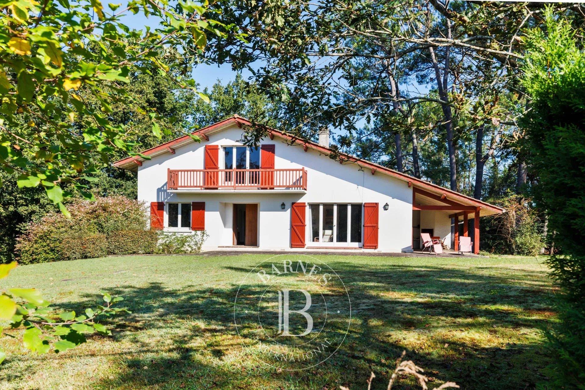 Maison à vendre, 190m², Ahetze