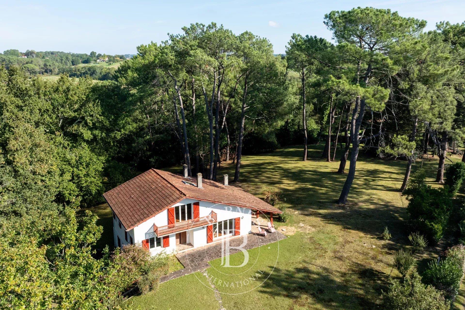 Maison à vendre, 190m², Ahetze