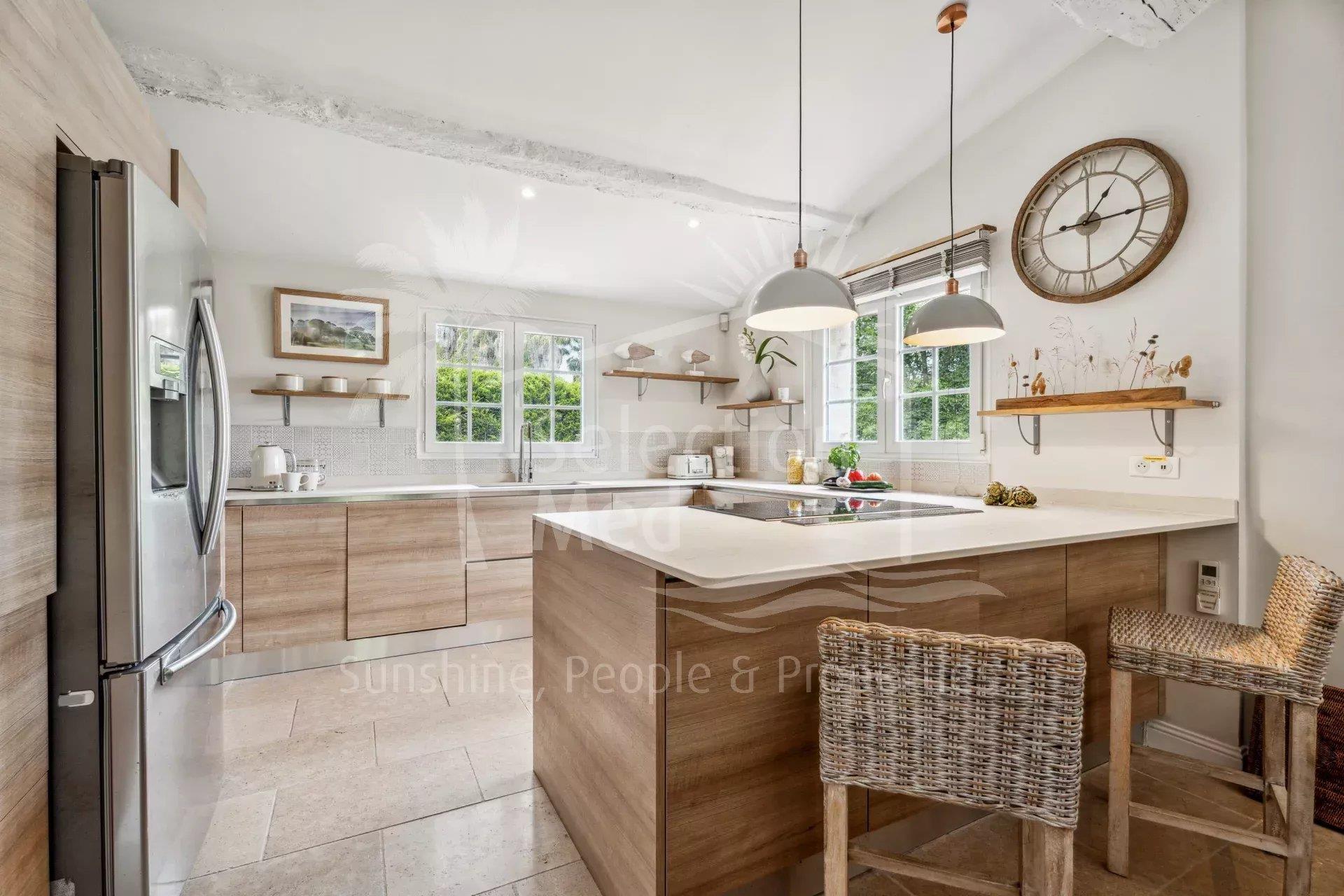 Maison à vendre, 239m², Valbonne