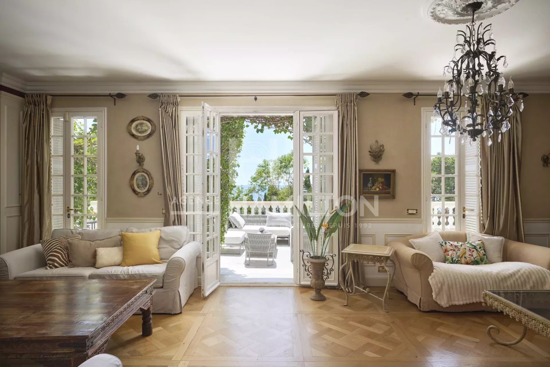 Maison à vendre, 350m², Cap-d'Ail