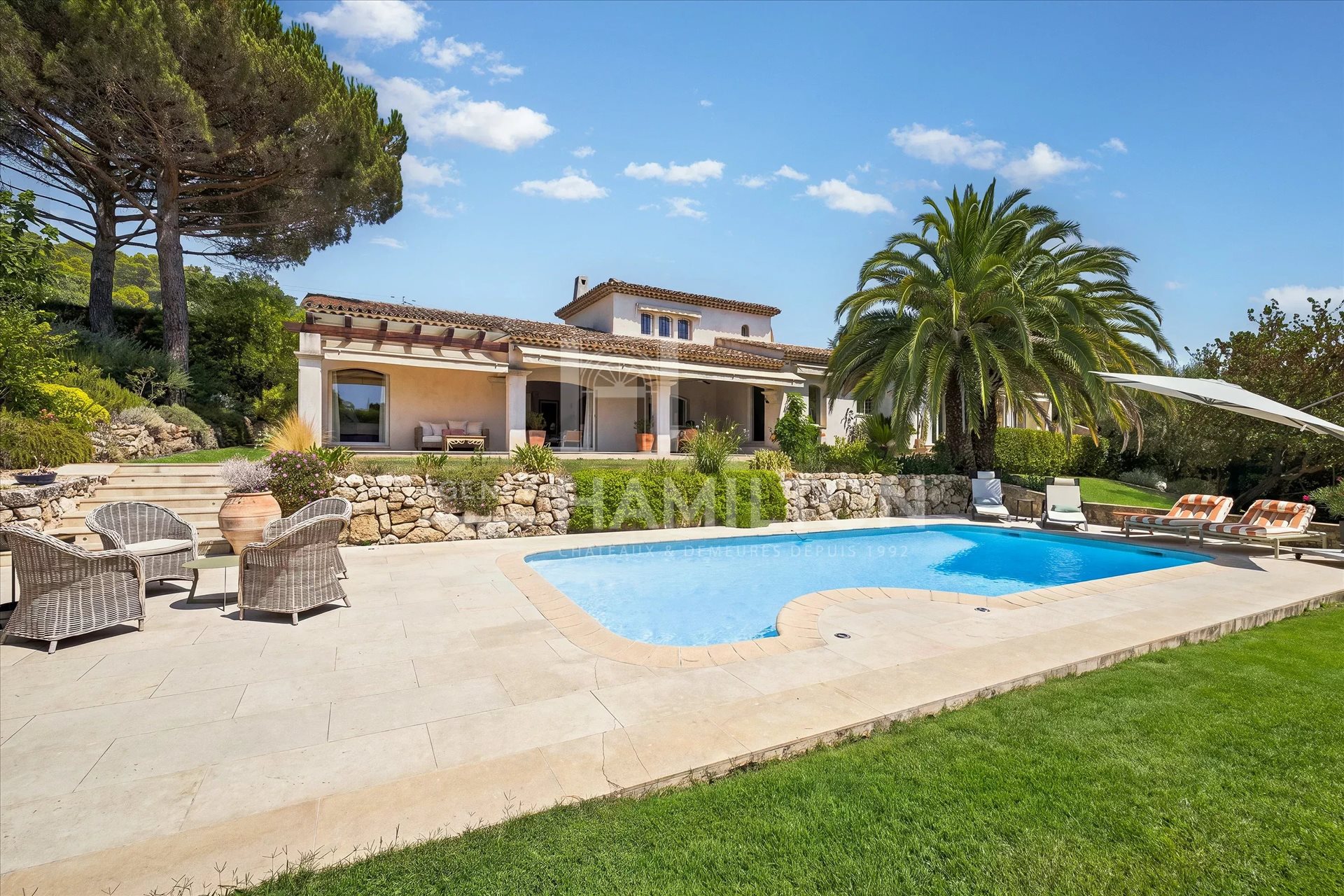 Maison à vendre, 200m², Châteauneuf-Grasse