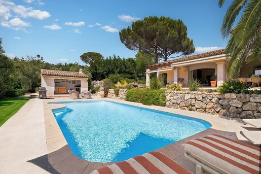 Maison 7 pièces 200 m² · à Châteauneuf-Grasse · 200 m² · 1 599 000 €