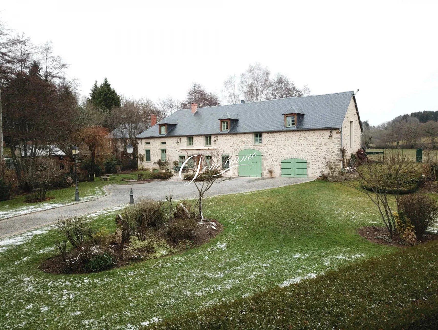 Maison à vendre, 345m², Alligny-en-Morvan