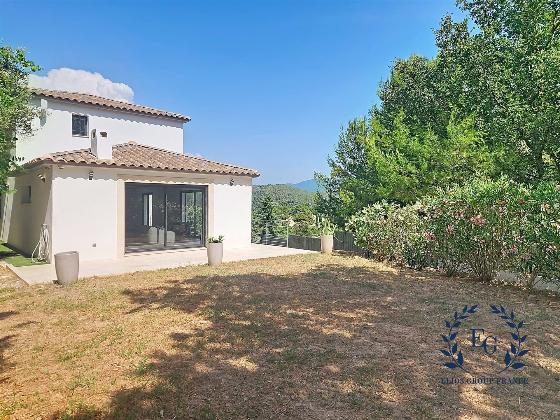 Maison à vendre, 205m², La Destrousse