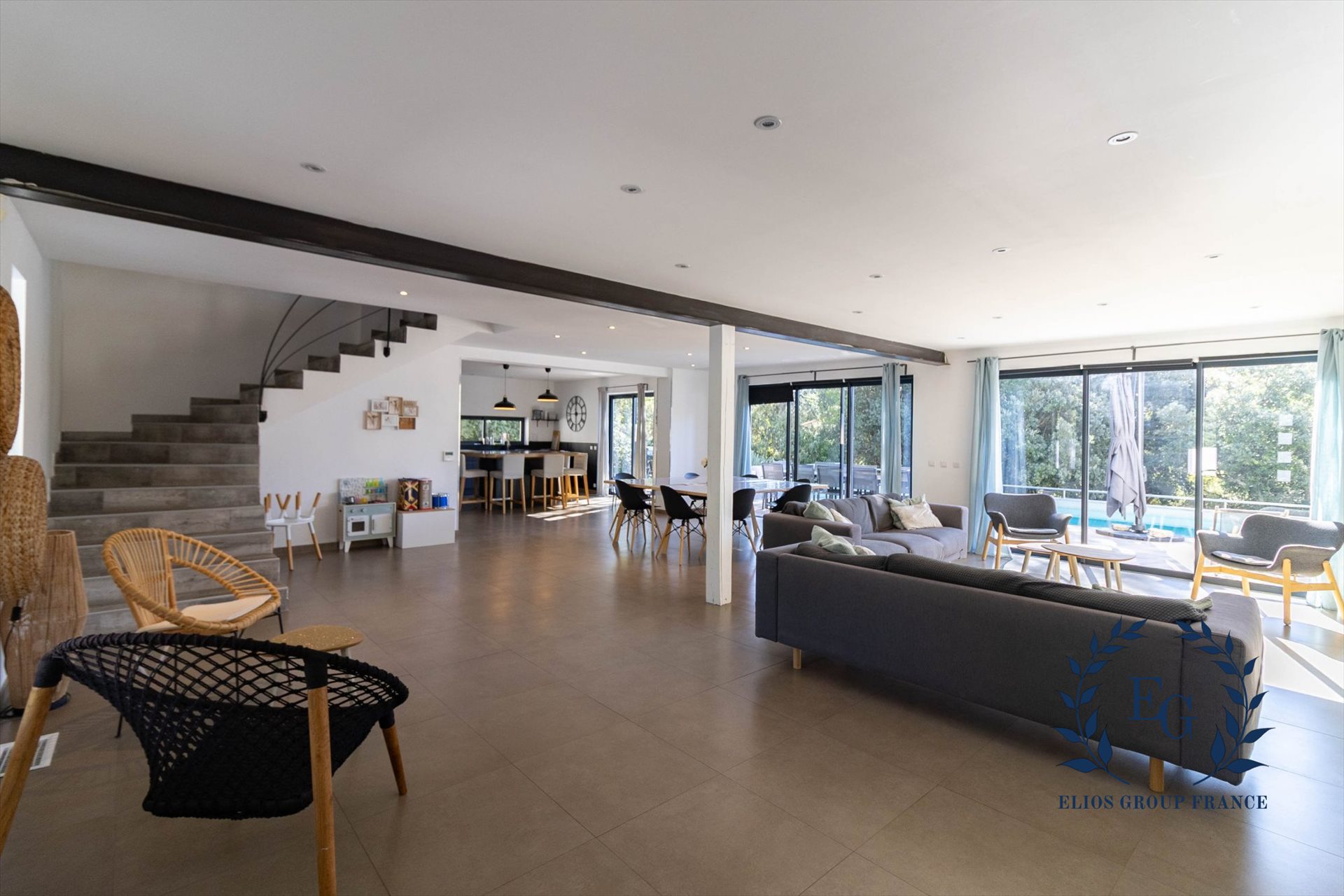 Maison à vendre, 300m², Flassans-sur-Issole