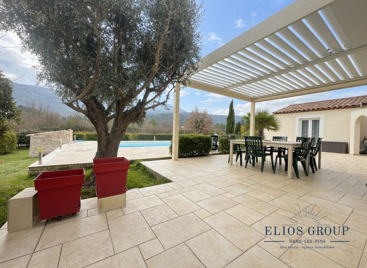 Maison à vendre, 140m², Nans-les-Pins