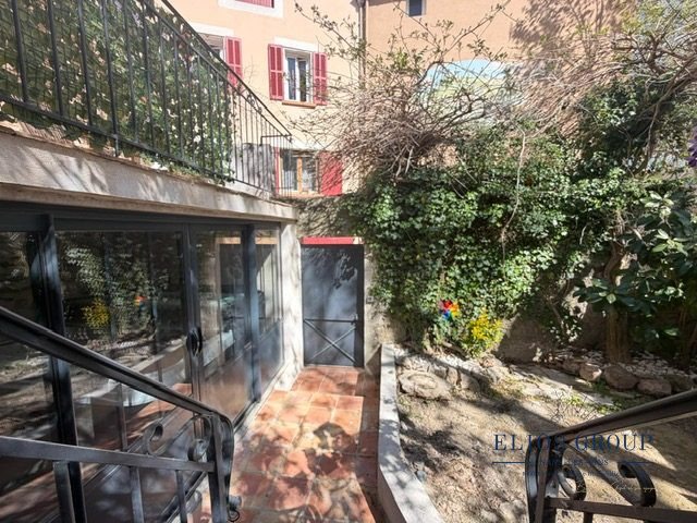 Maison à vendre, 240m², Rougiers