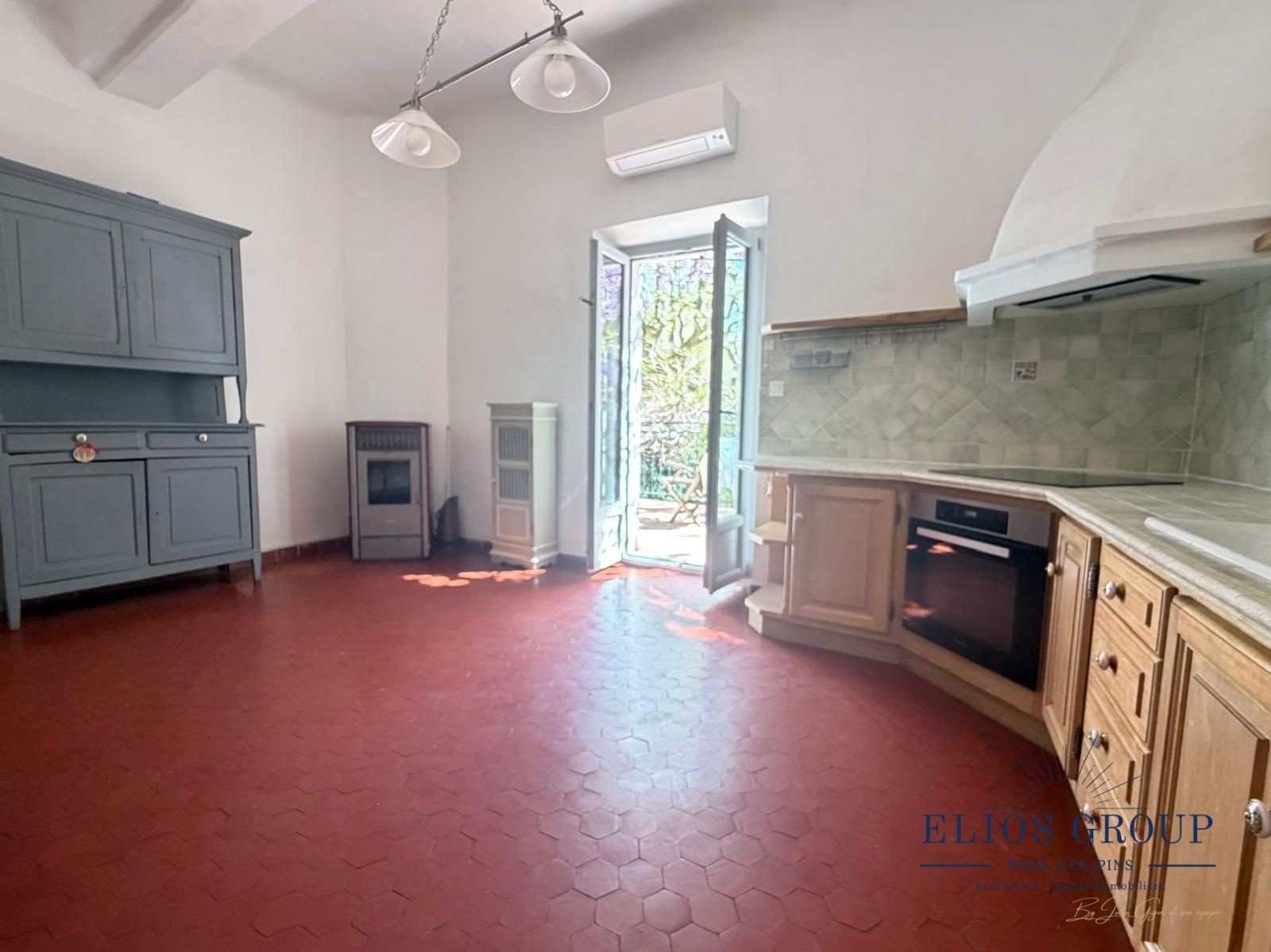 Maison à vendre, 240m², Rougiers