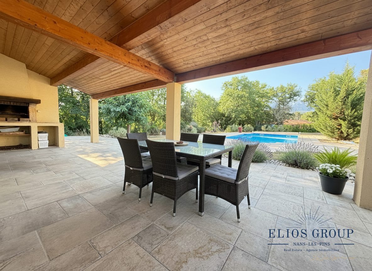 Maison à vendre, 177m², Nans-les-Pins