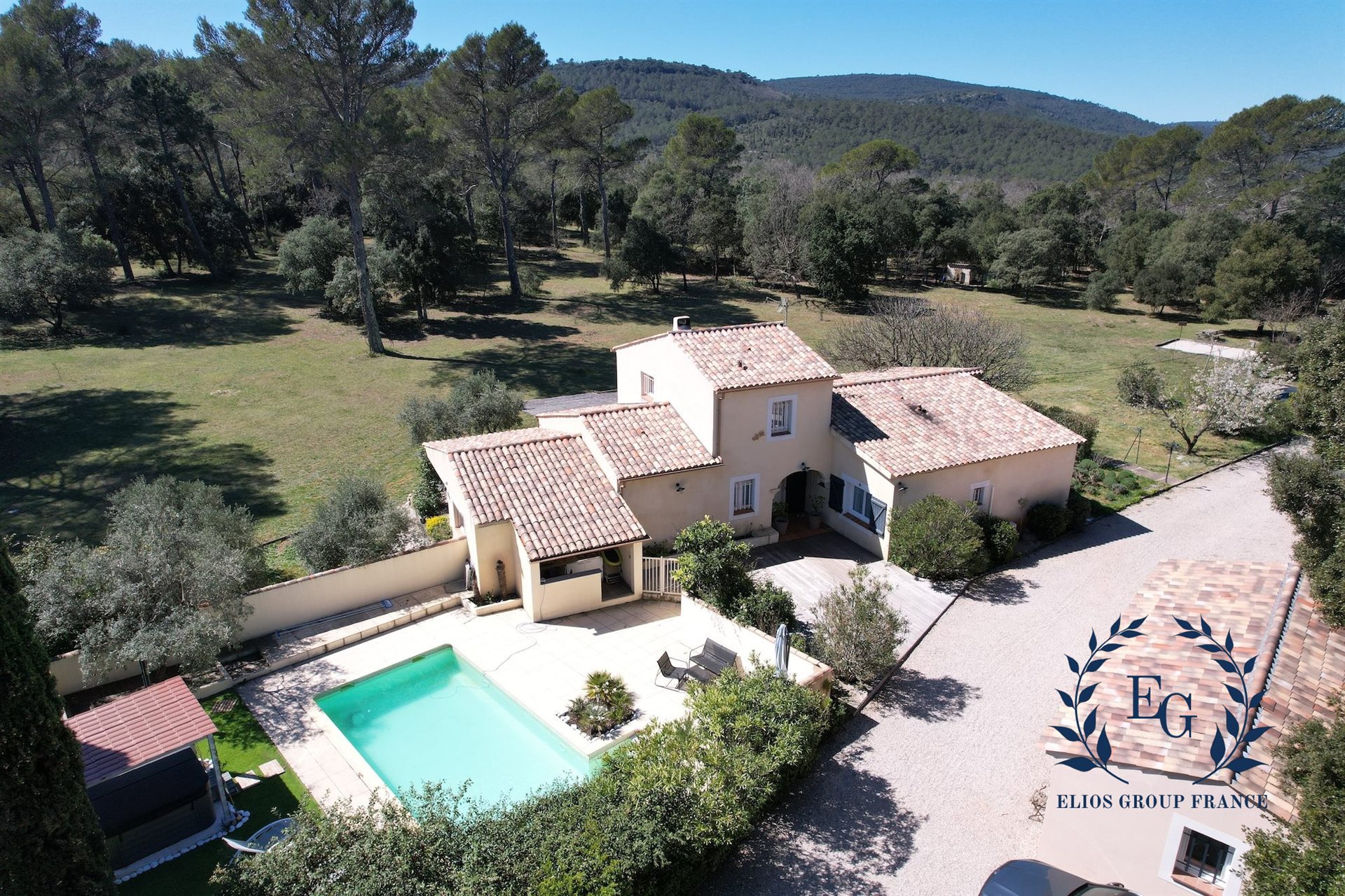 Maison à vendre, 260m², Besse-sur-Issole