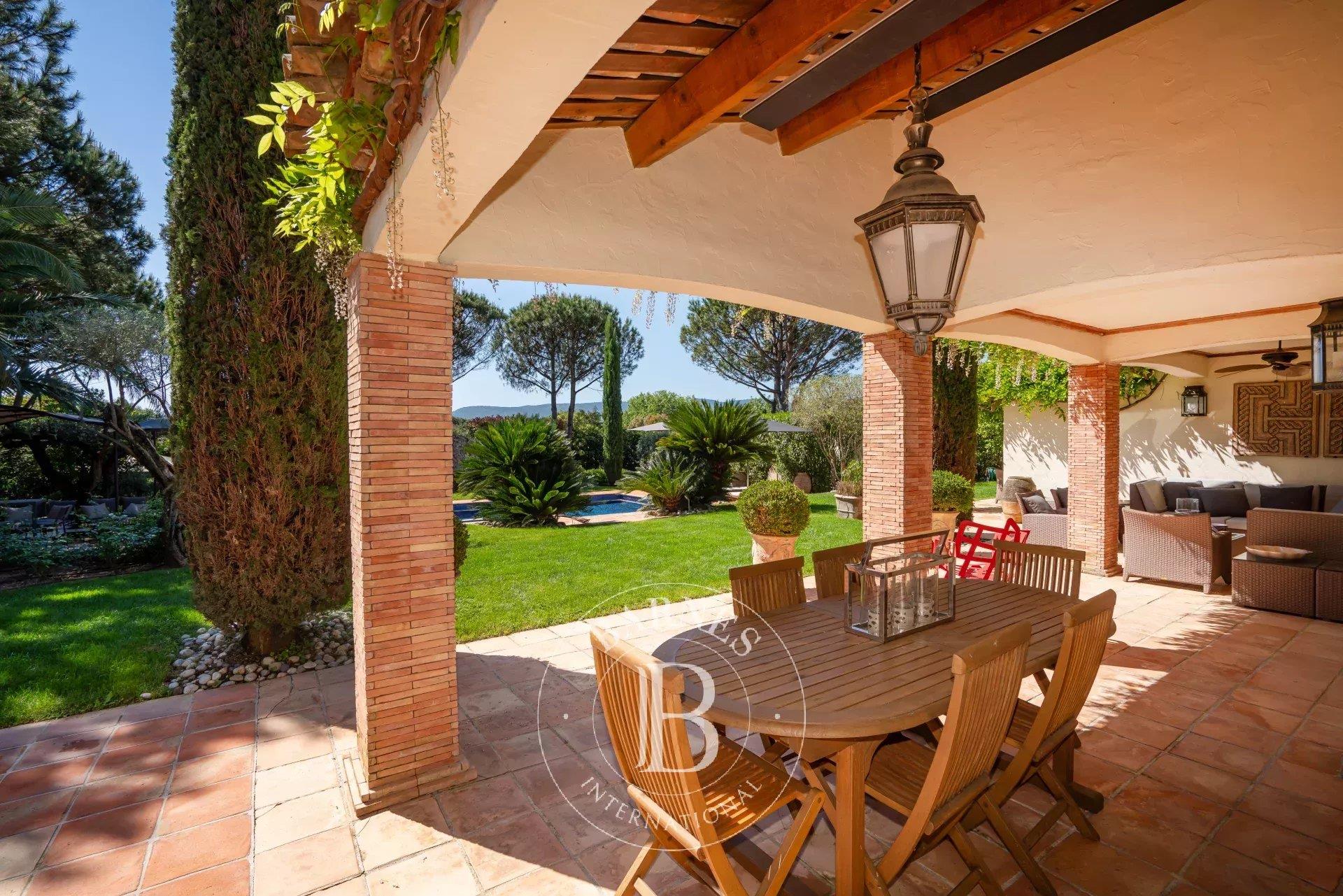 Maison à vendre, 233m², Grimaud